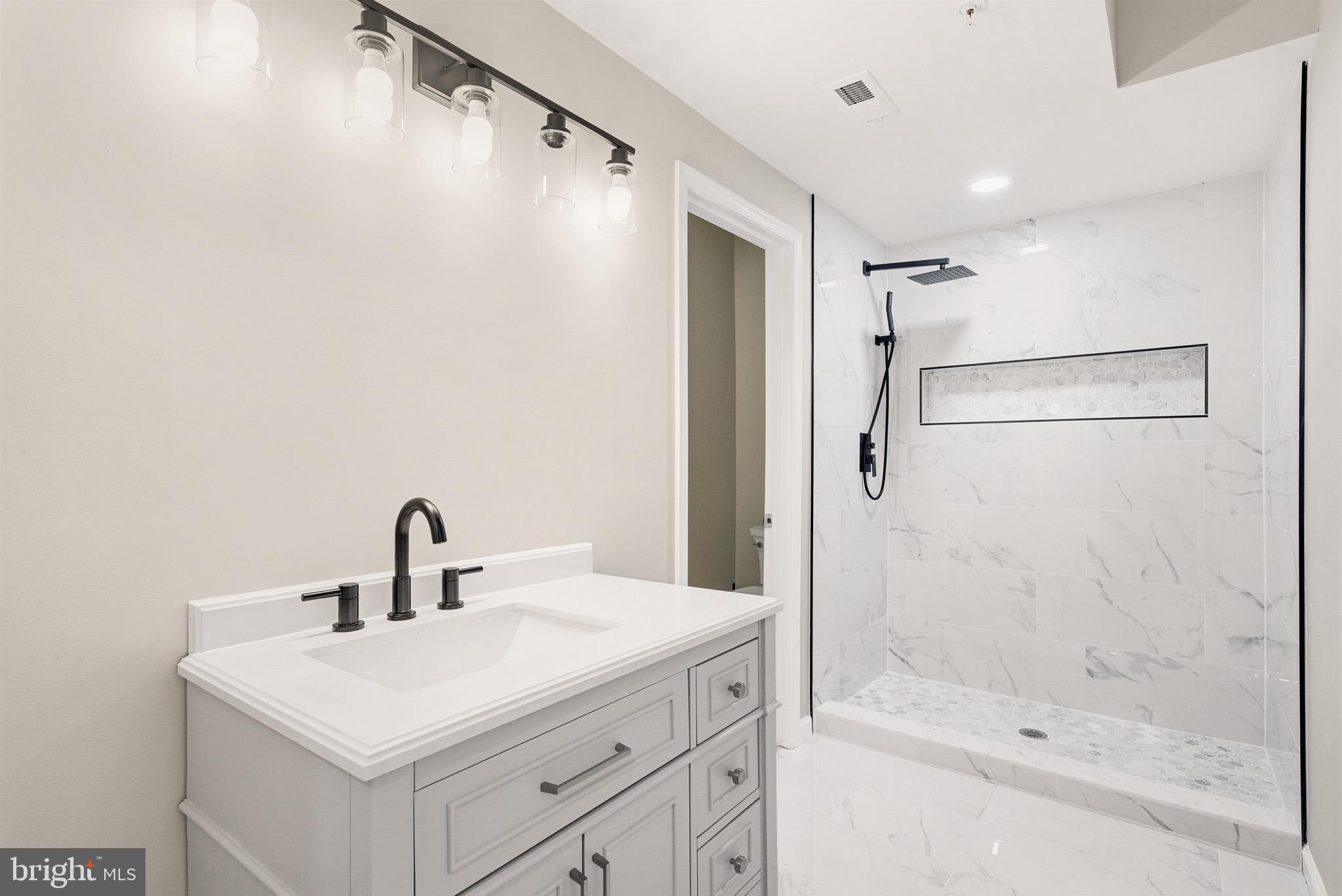 CLARK'S REST - Residential