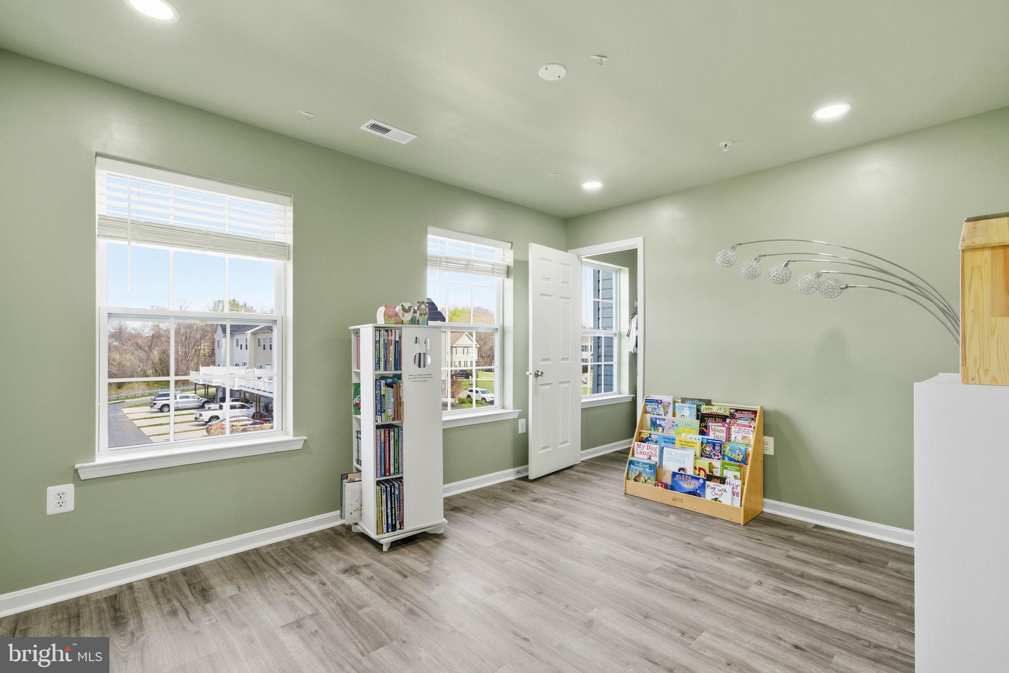 CLARK'S REST - Residential