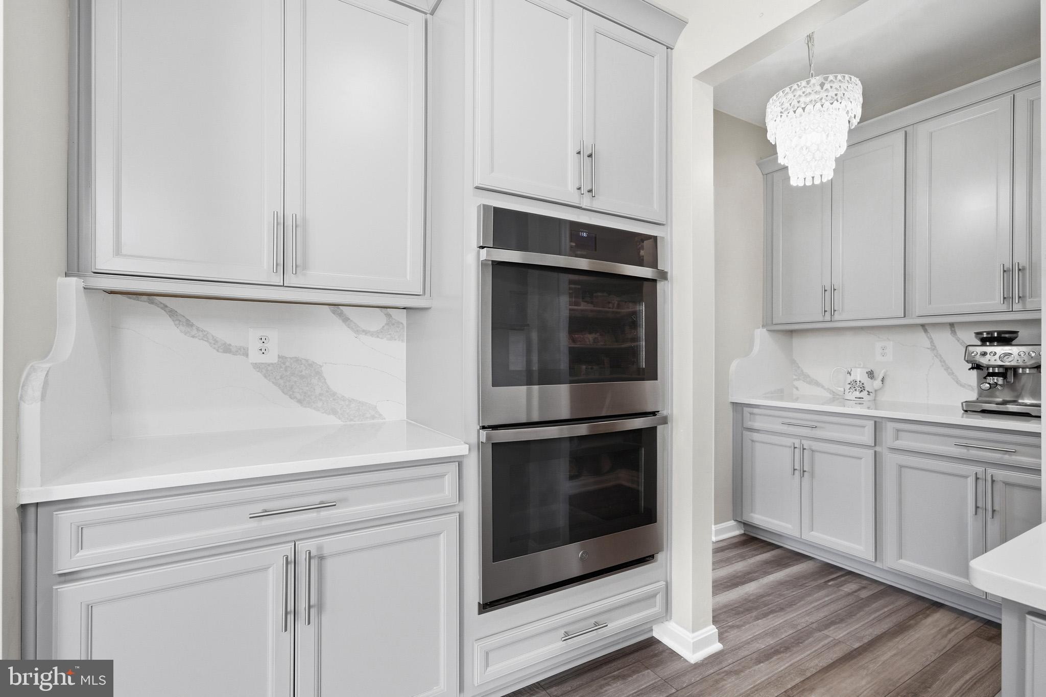 CLARK'S REST - Residential