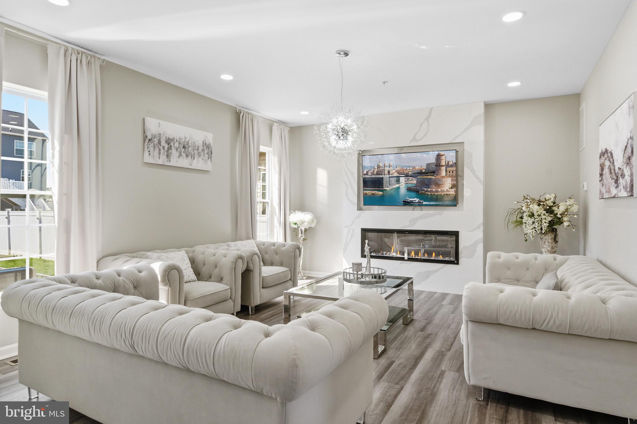 CLARK'S REST - Residential