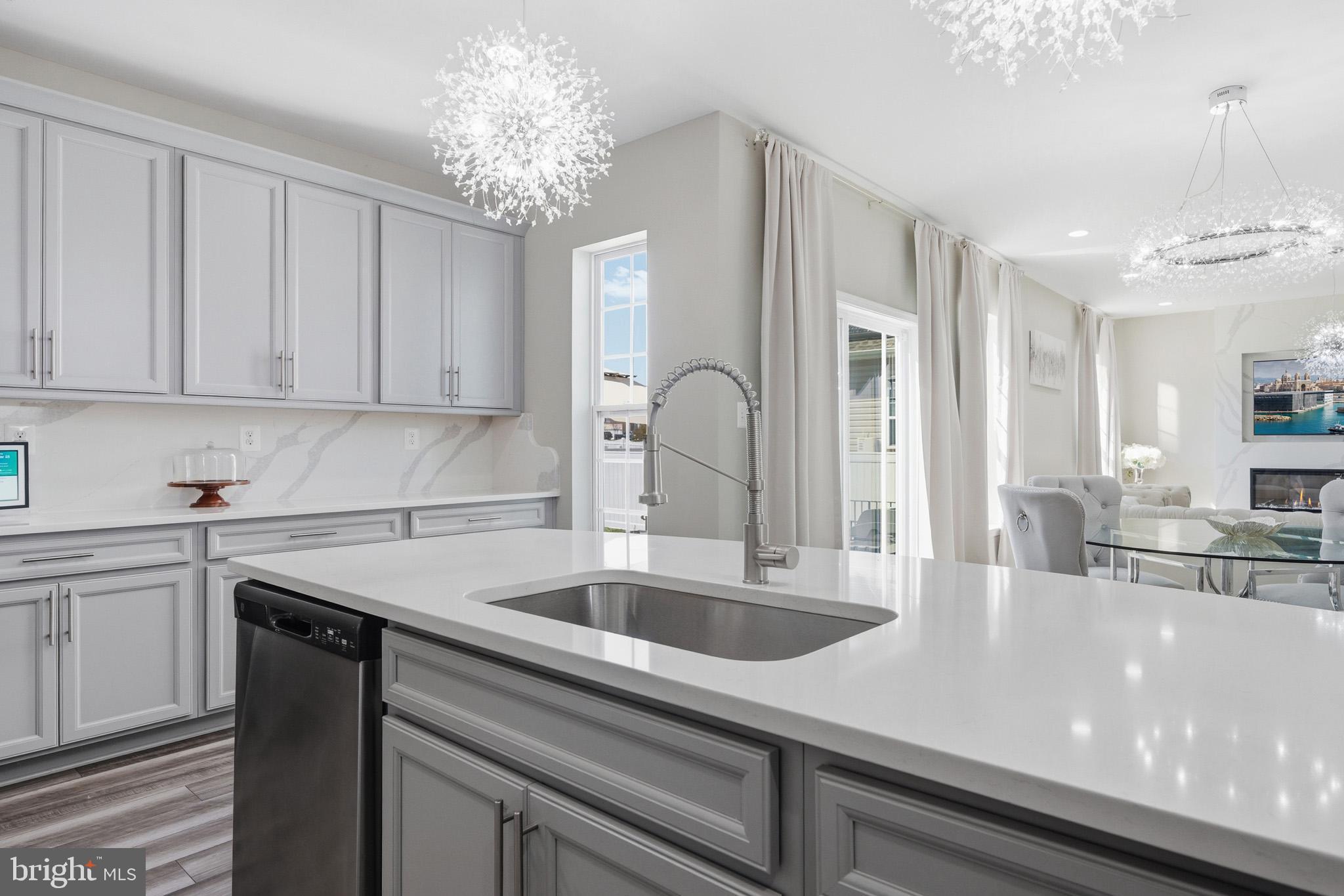 CLARK'S REST - Residential