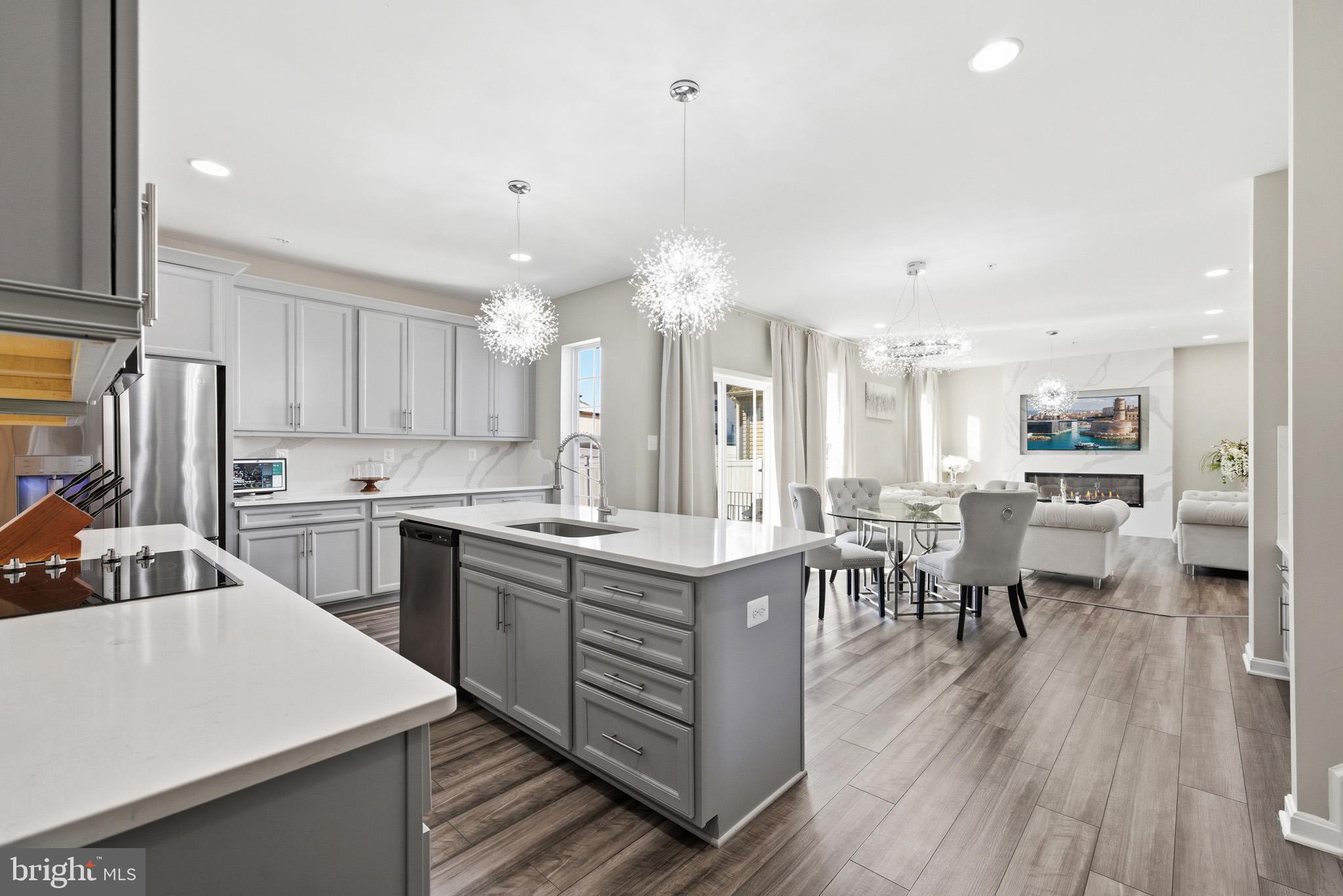 CLARK'S REST - Residential