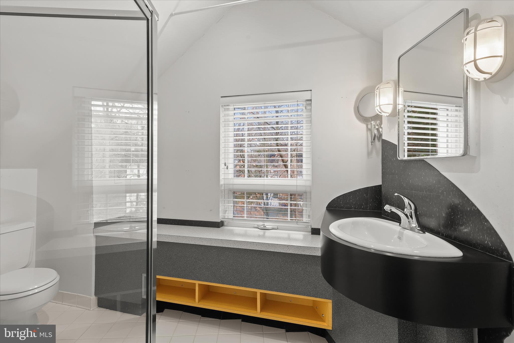 OAK CREST - Residential