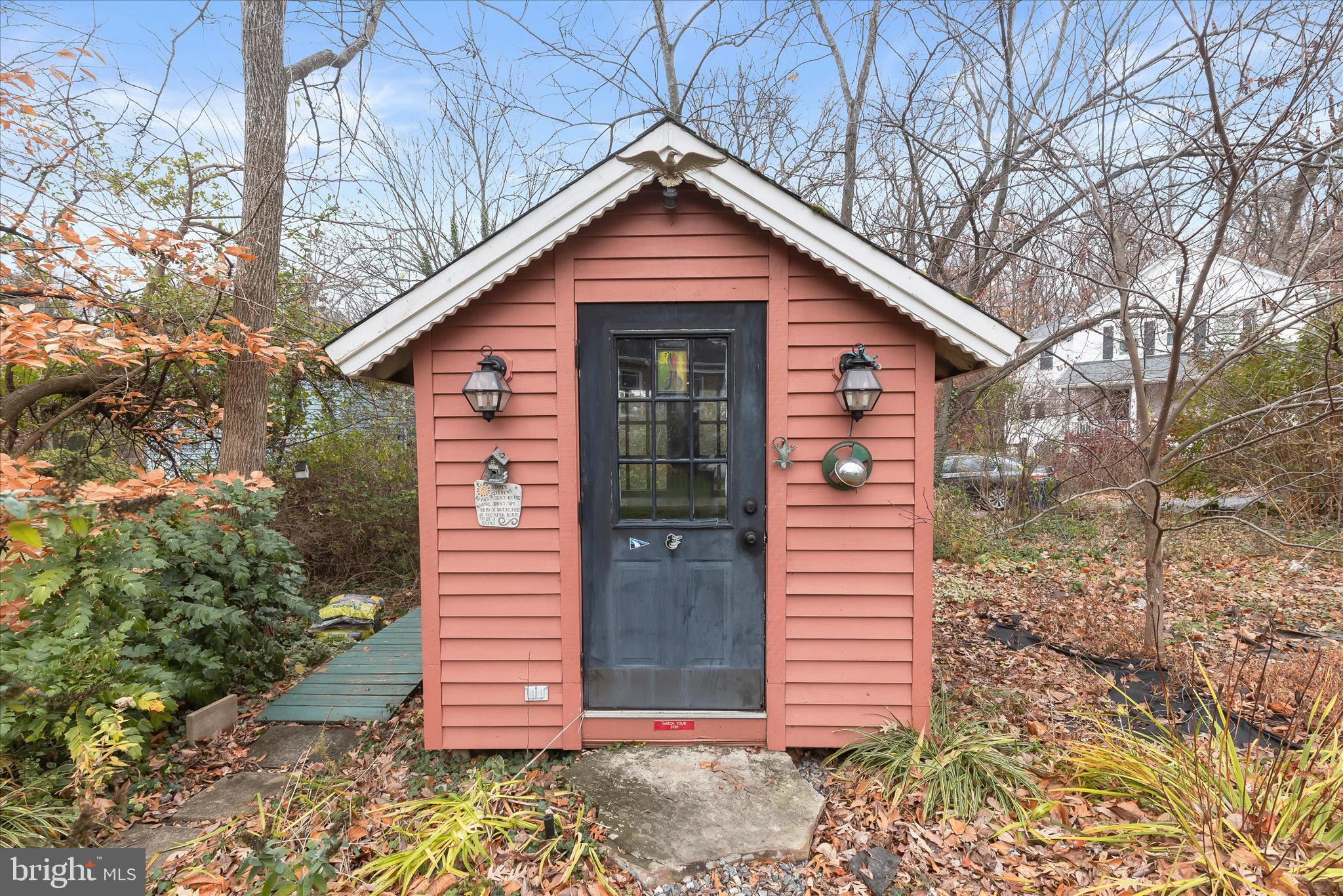 OAK CREST - Residential