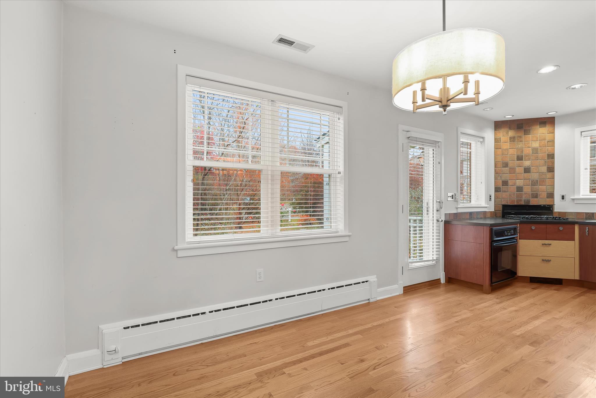 OAK CREST - Residential