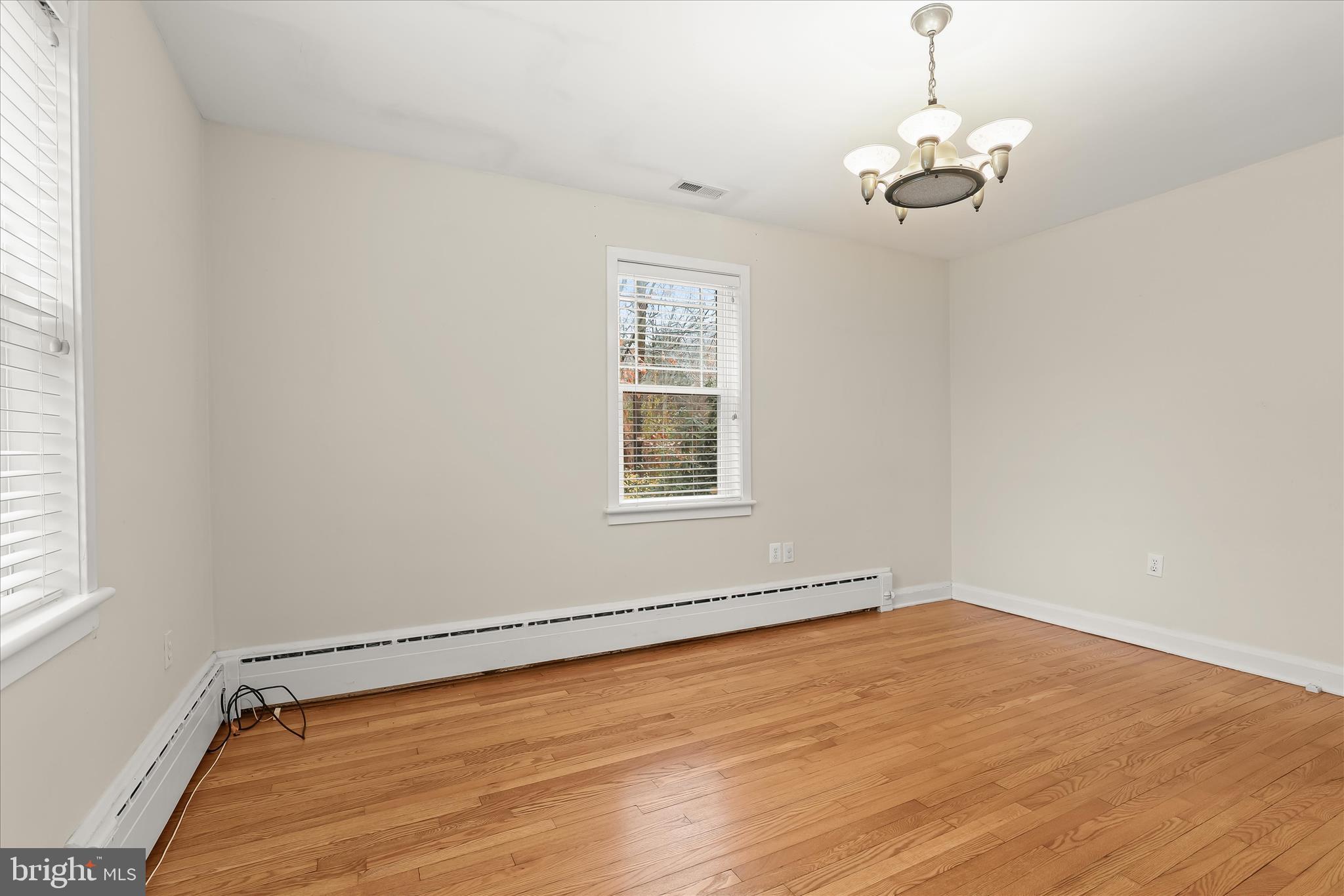 OAK CREST - Residential