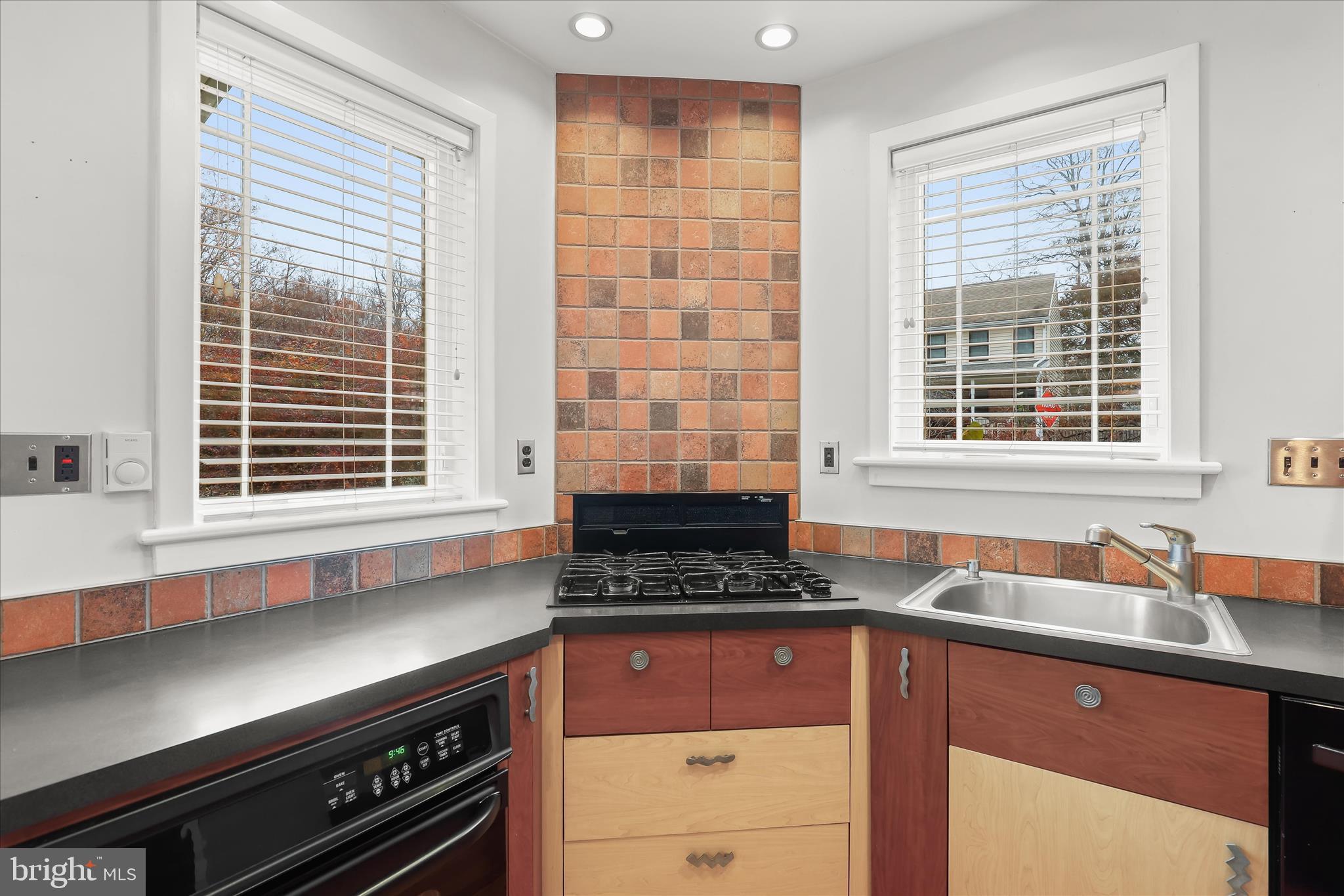 OAK CREST - Residential