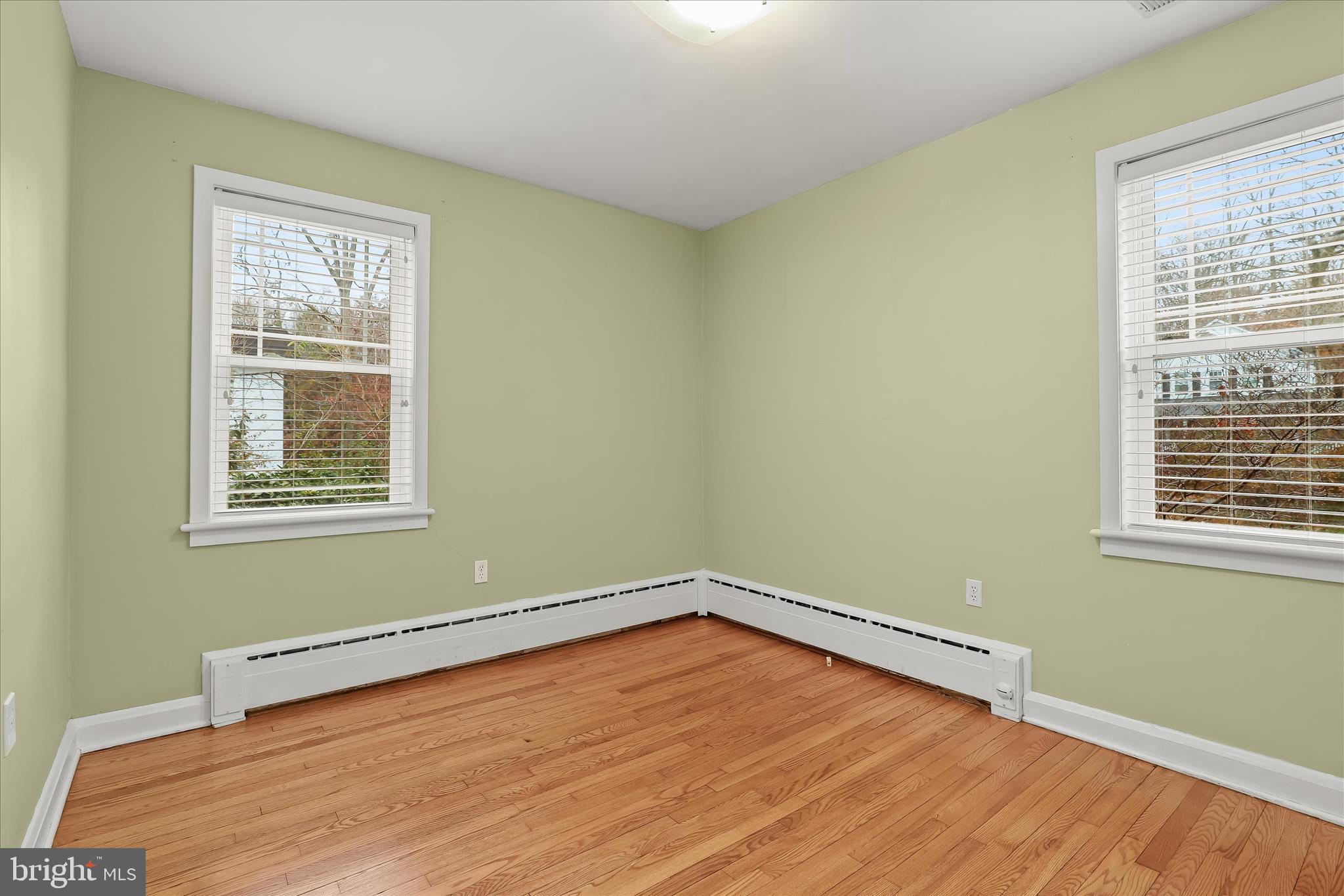 OAK CREST - Residential