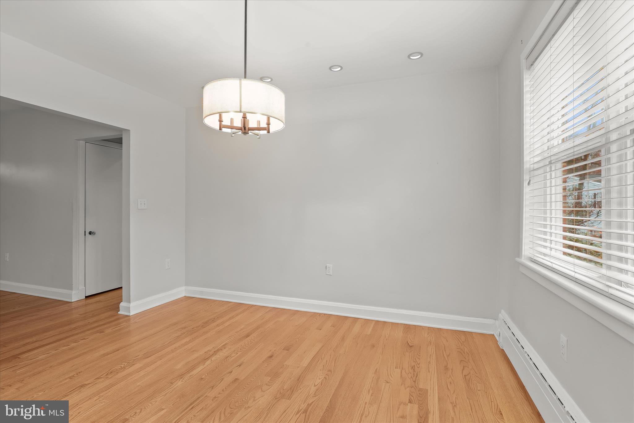 OAK CREST - Residential