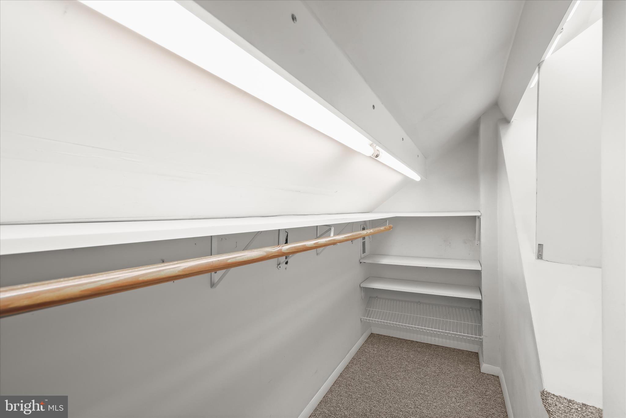 OAK CREST - Residential