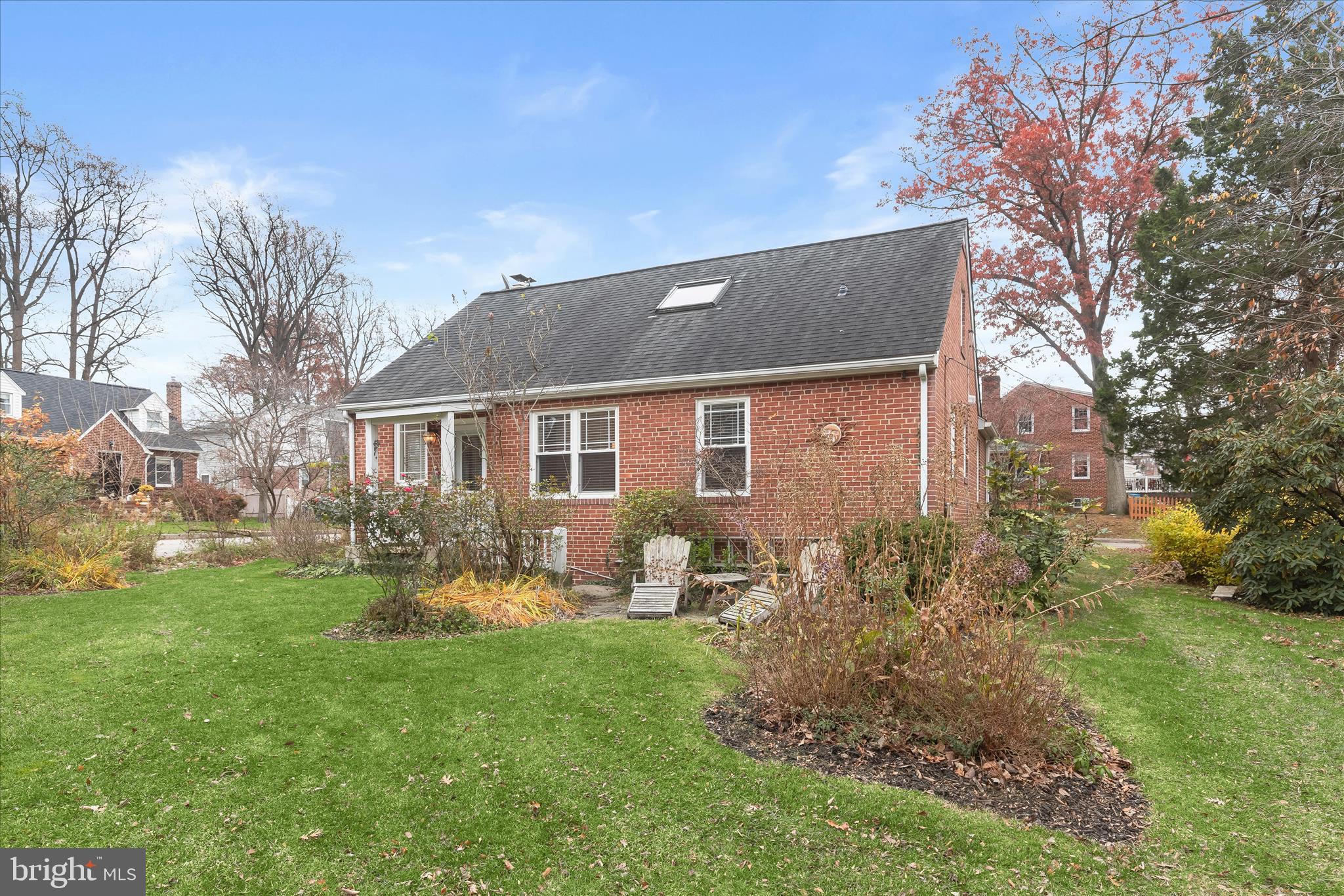 OAK CREST - Residential