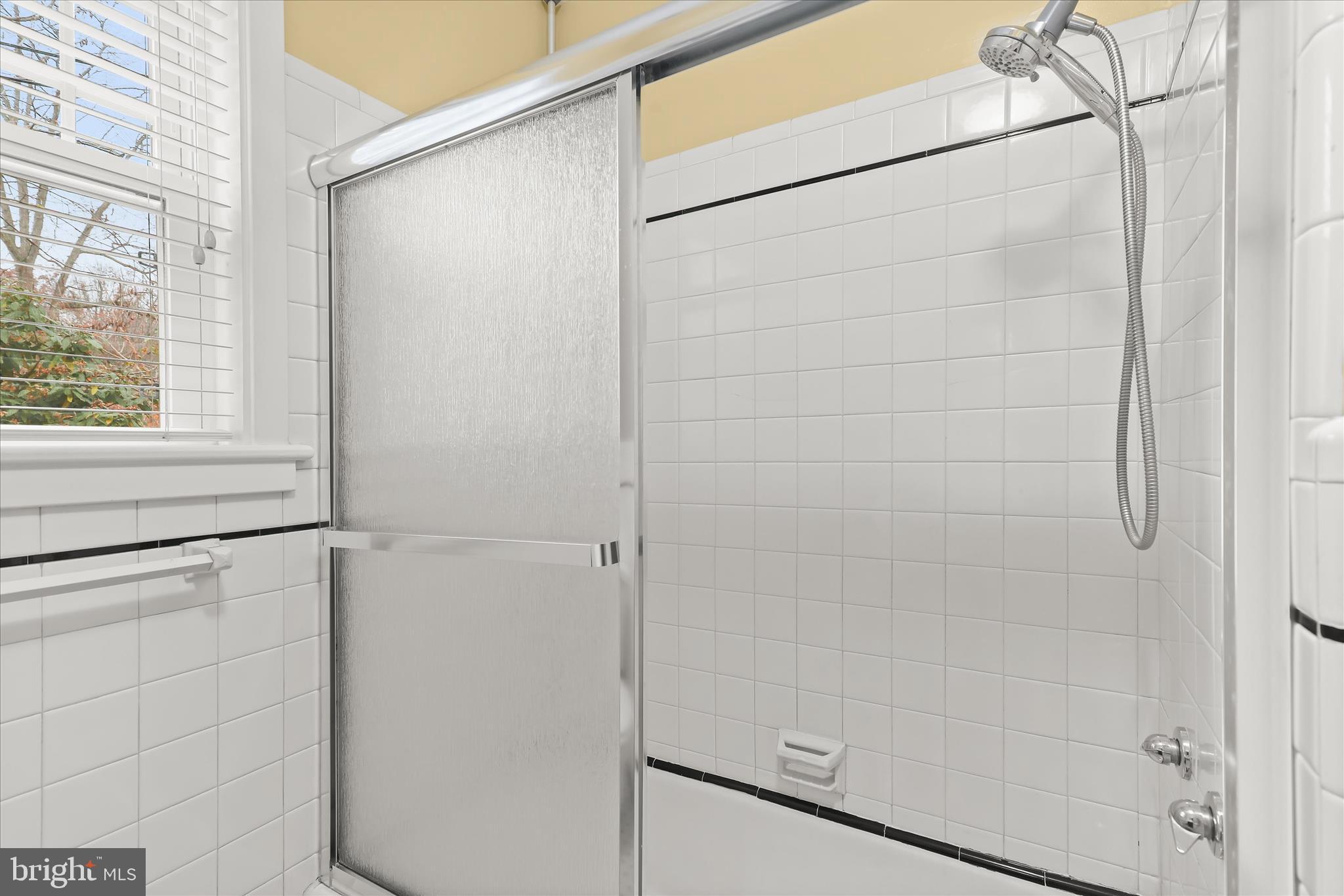 OAK CREST - Residential