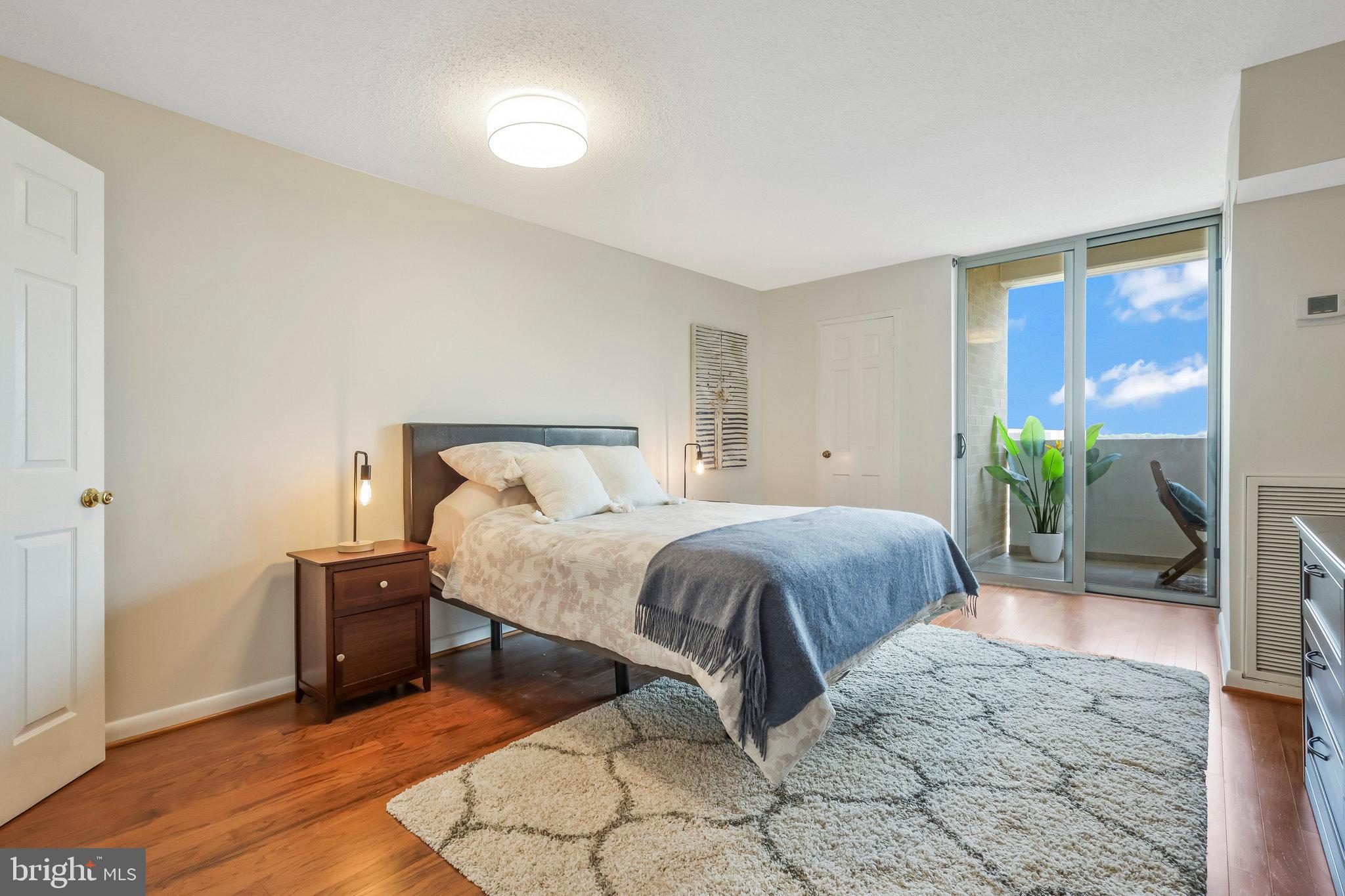 FRIENDSHIP HEIGHTS - Residential