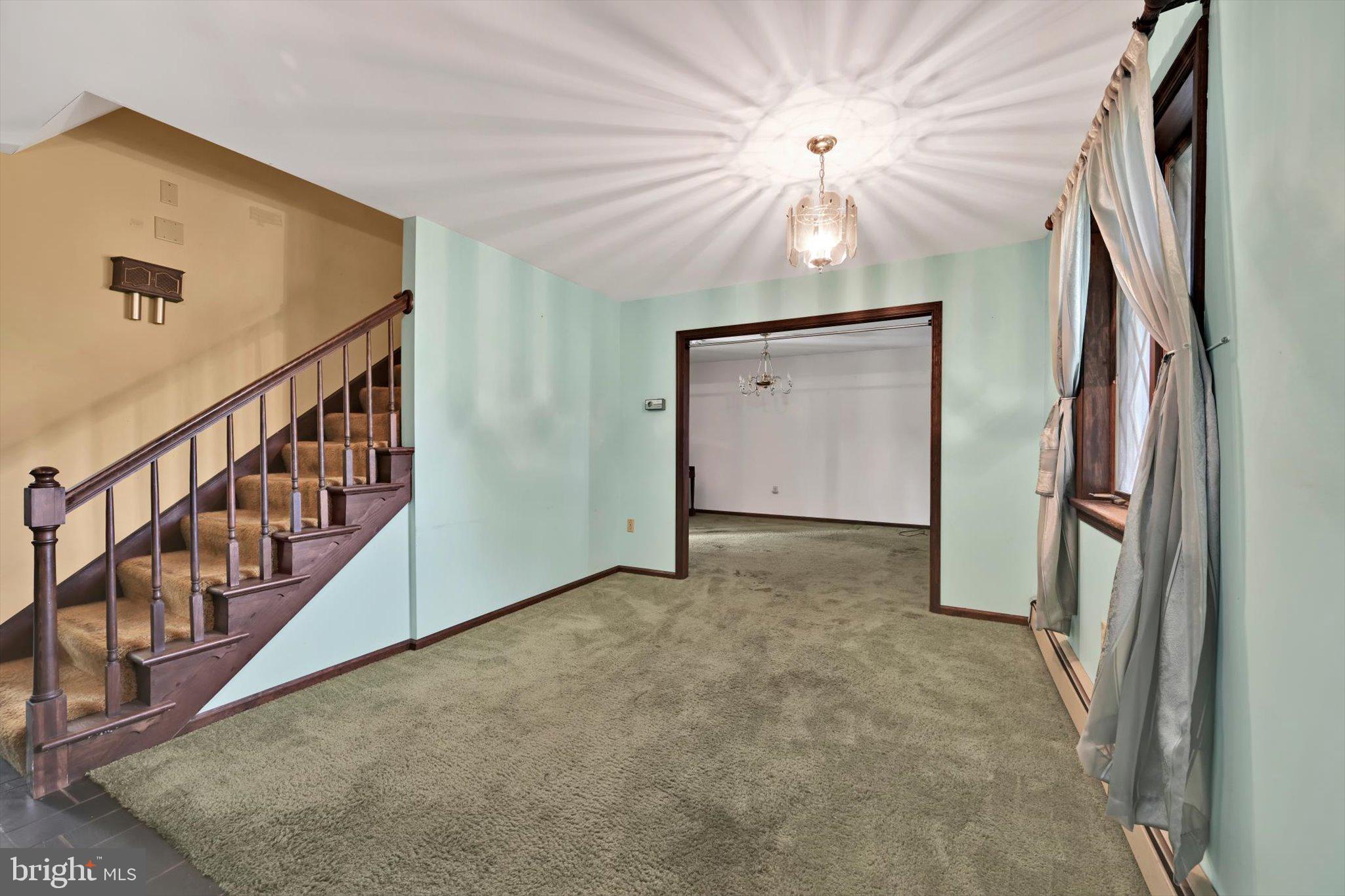 727 N CHURCH ROAD