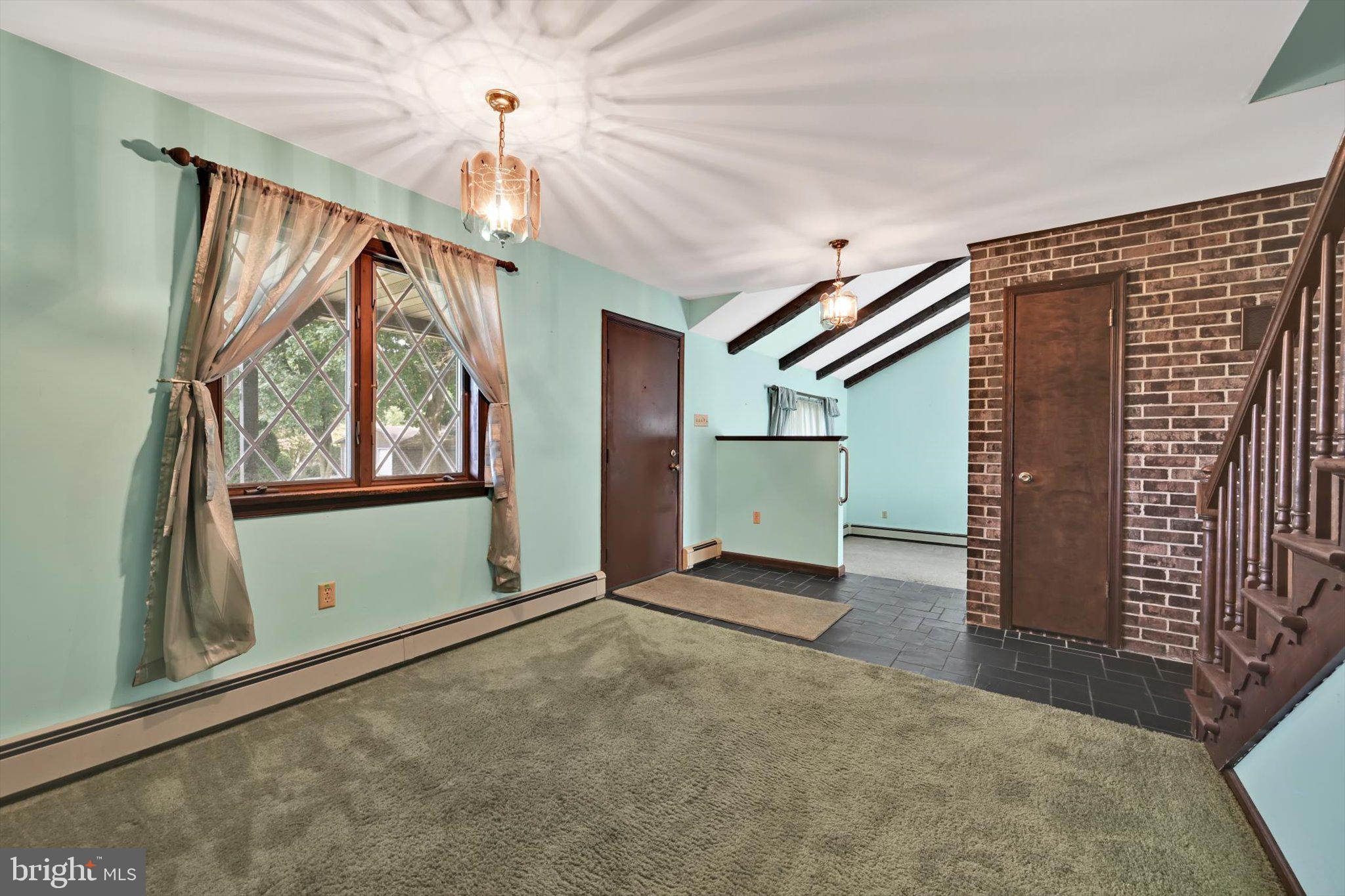 727 N CHURCH ROAD