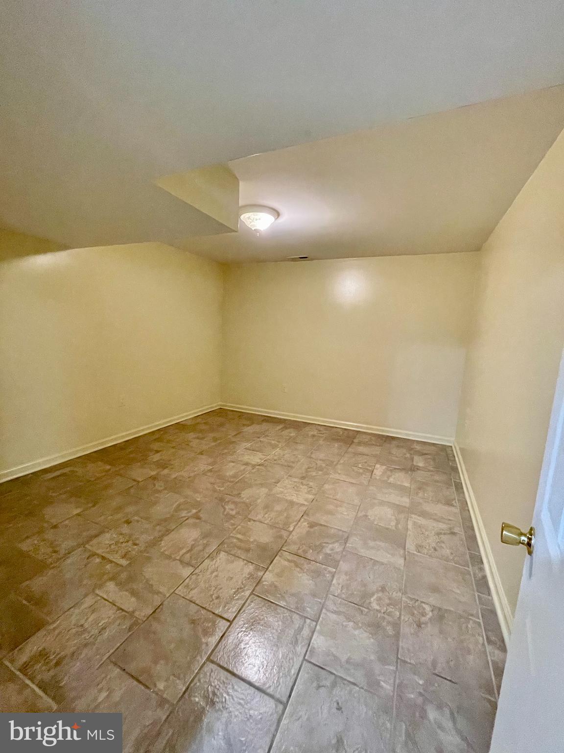 KETTERING - Residential Lease