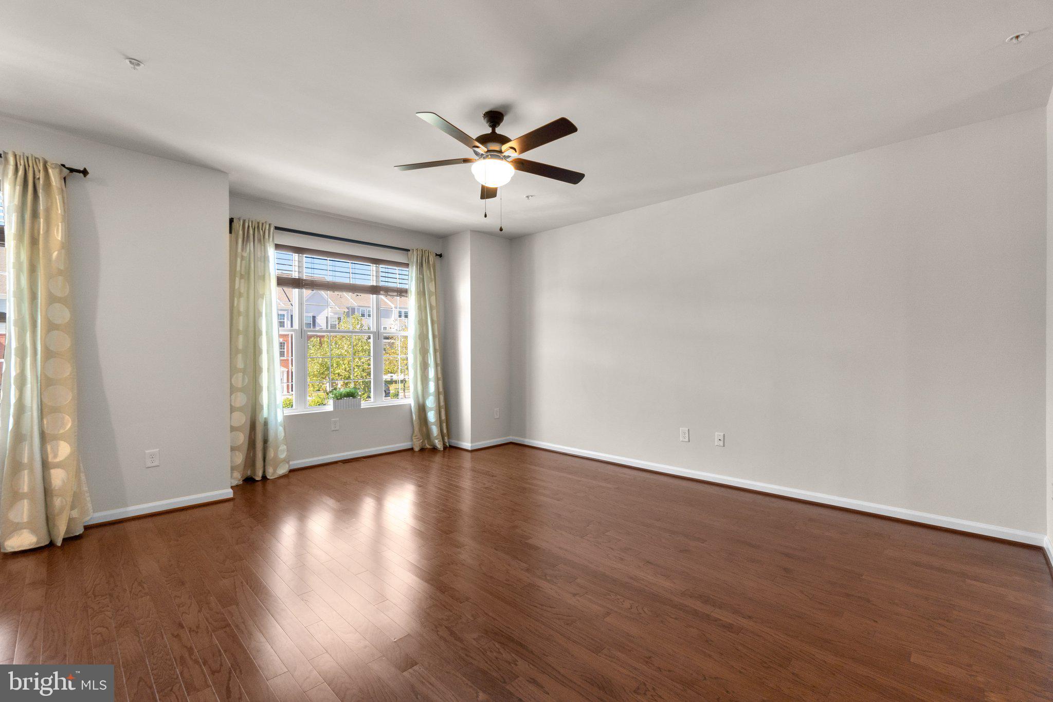 BLUE STREAM - Residential Lease