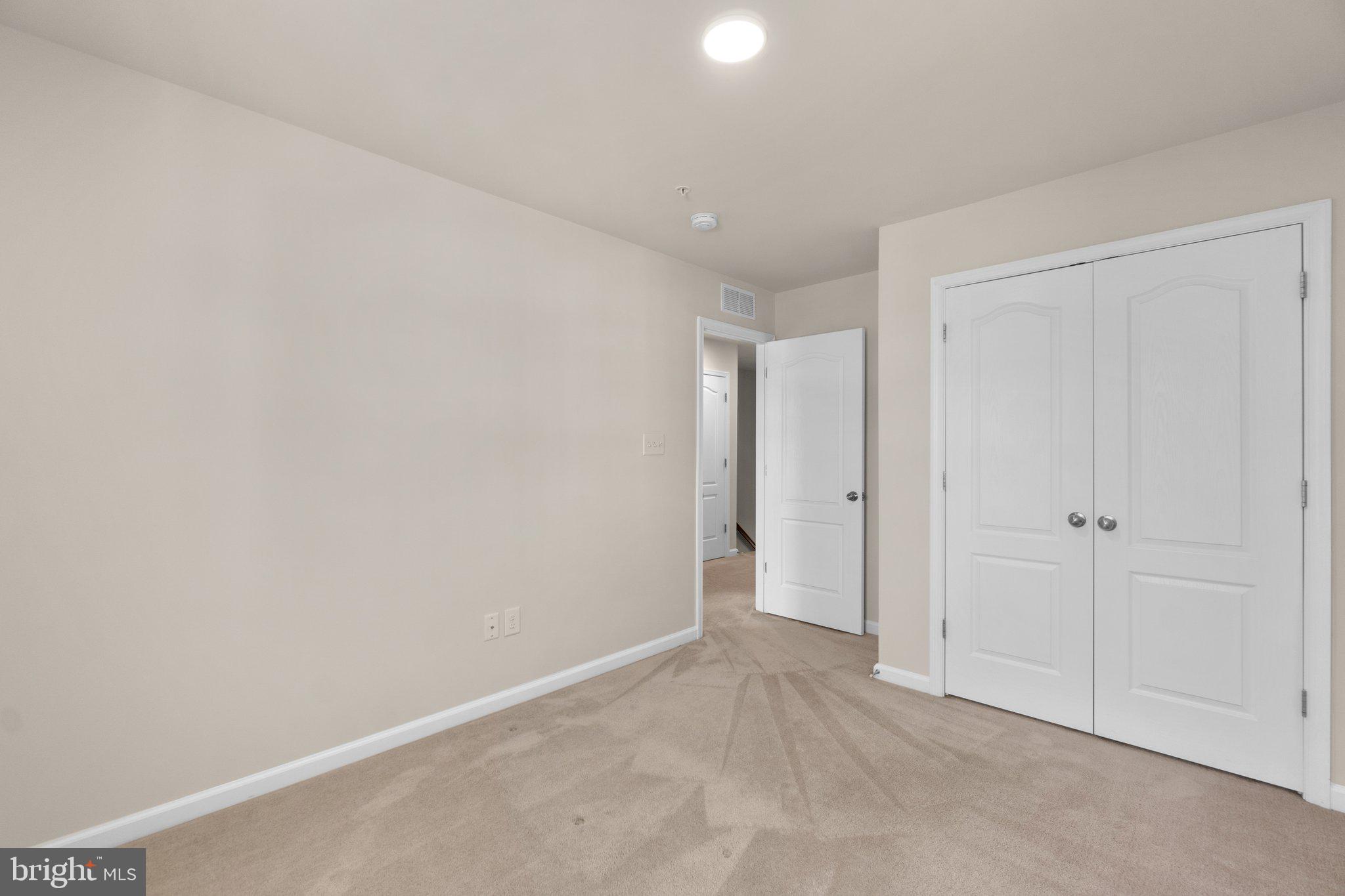 BLUE STREAM - Residential Lease