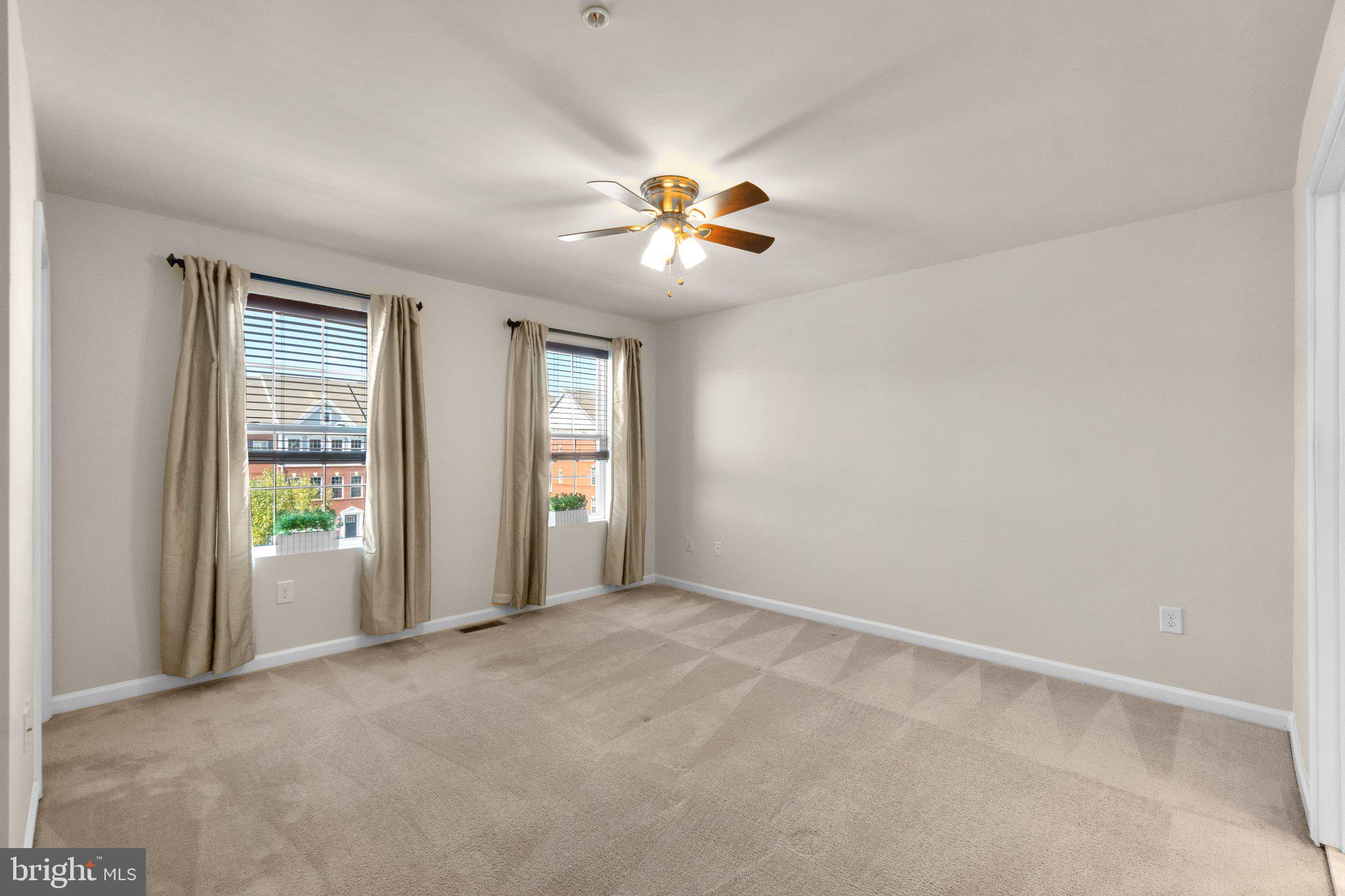 BLUE STREAM - Residential Lease