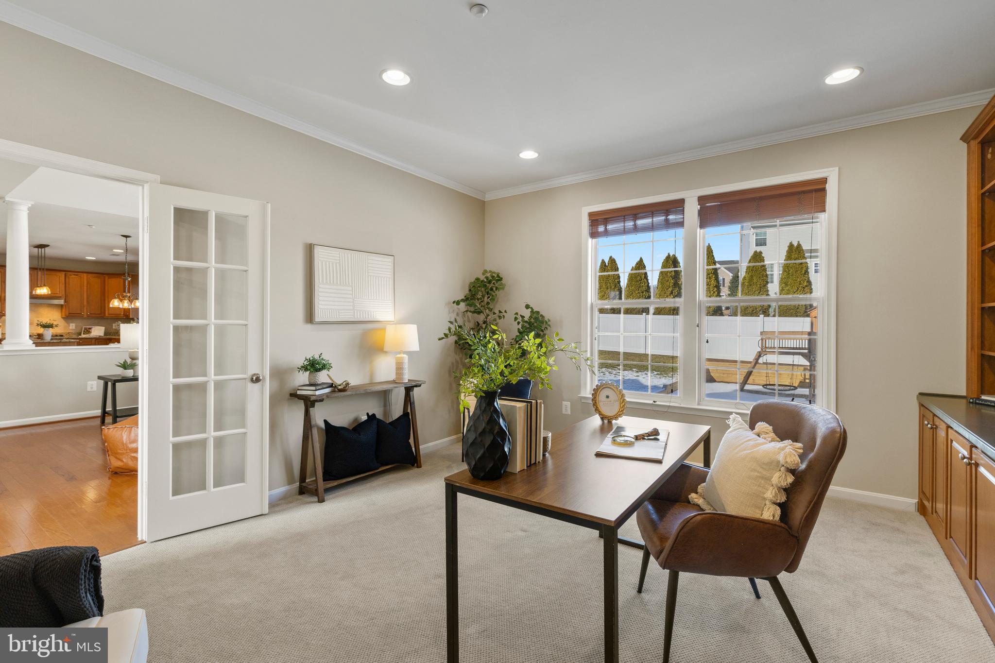 OAK CREEK - Residential