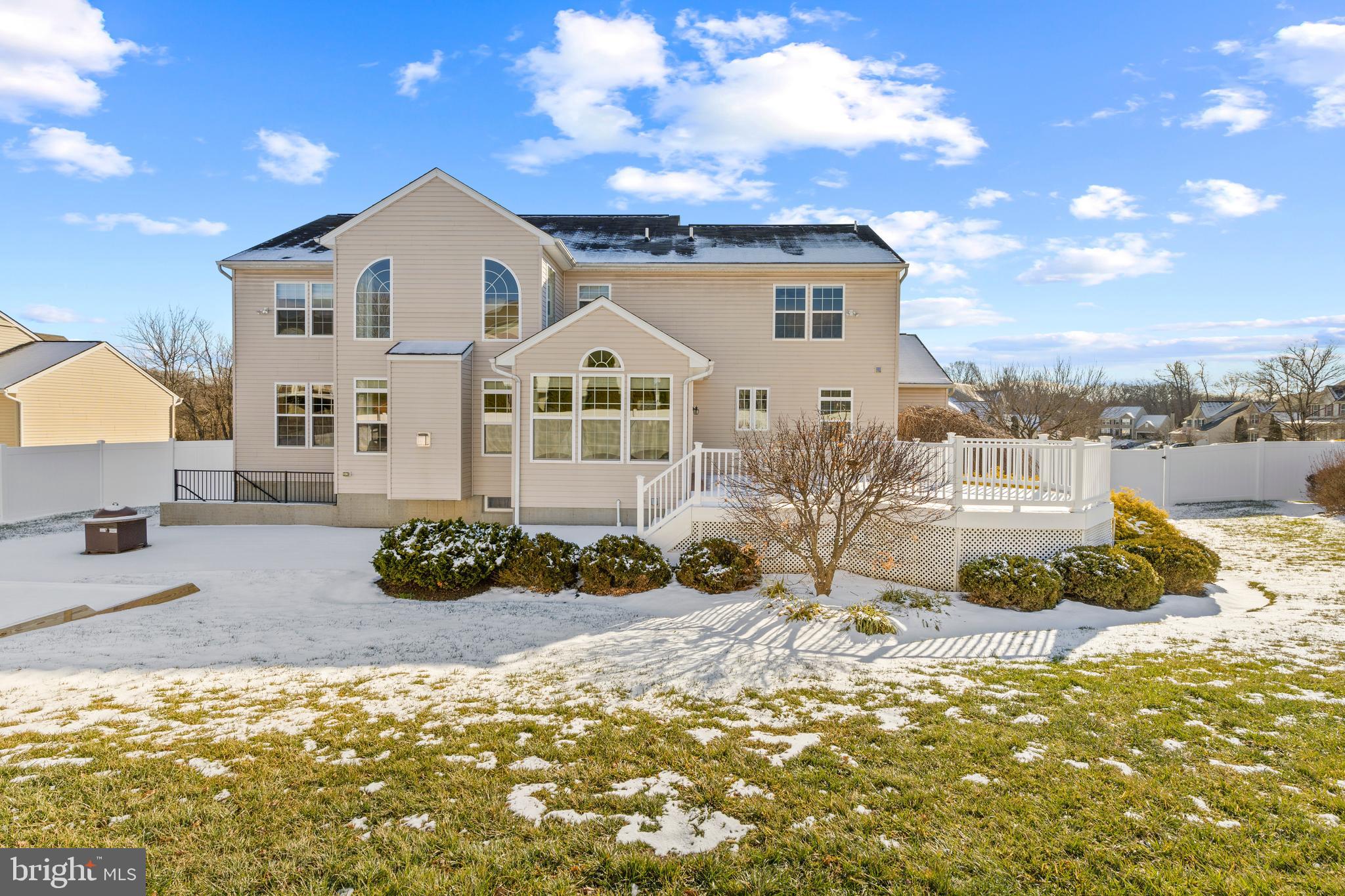 OAK CREEK - Residential