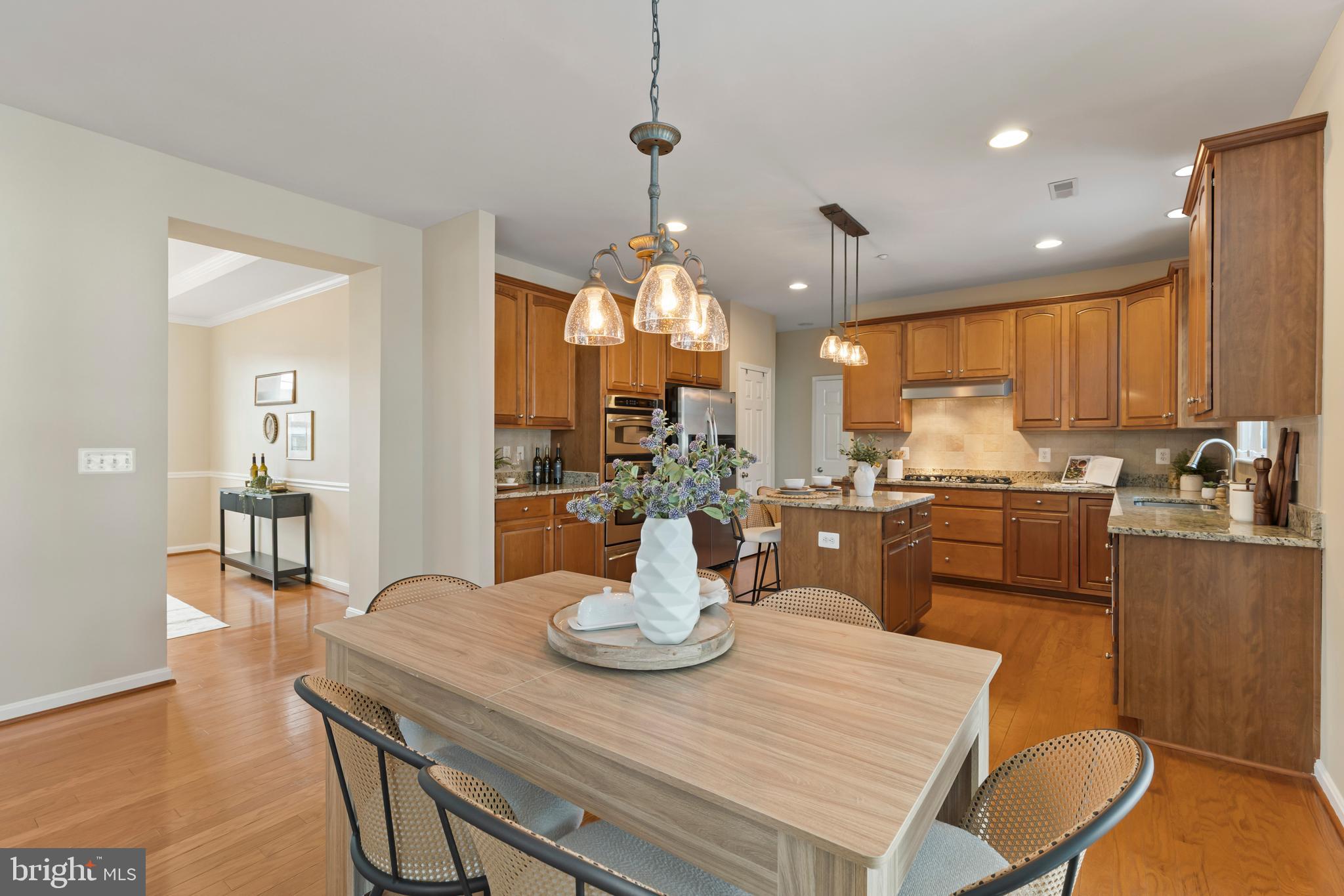 OAK CREEK - Residential