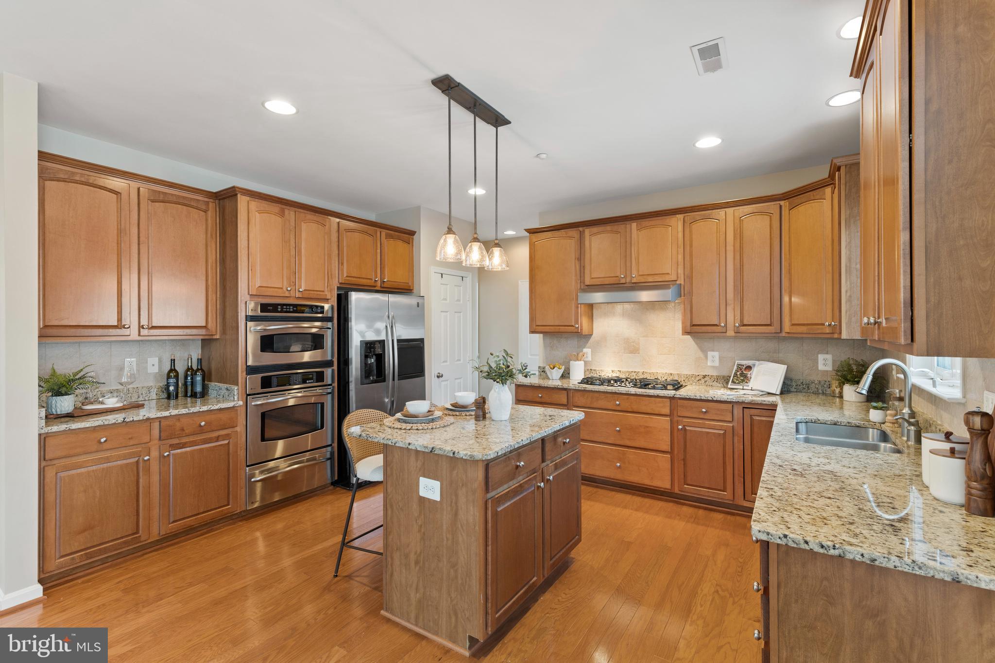 OAK CREEK - Residential