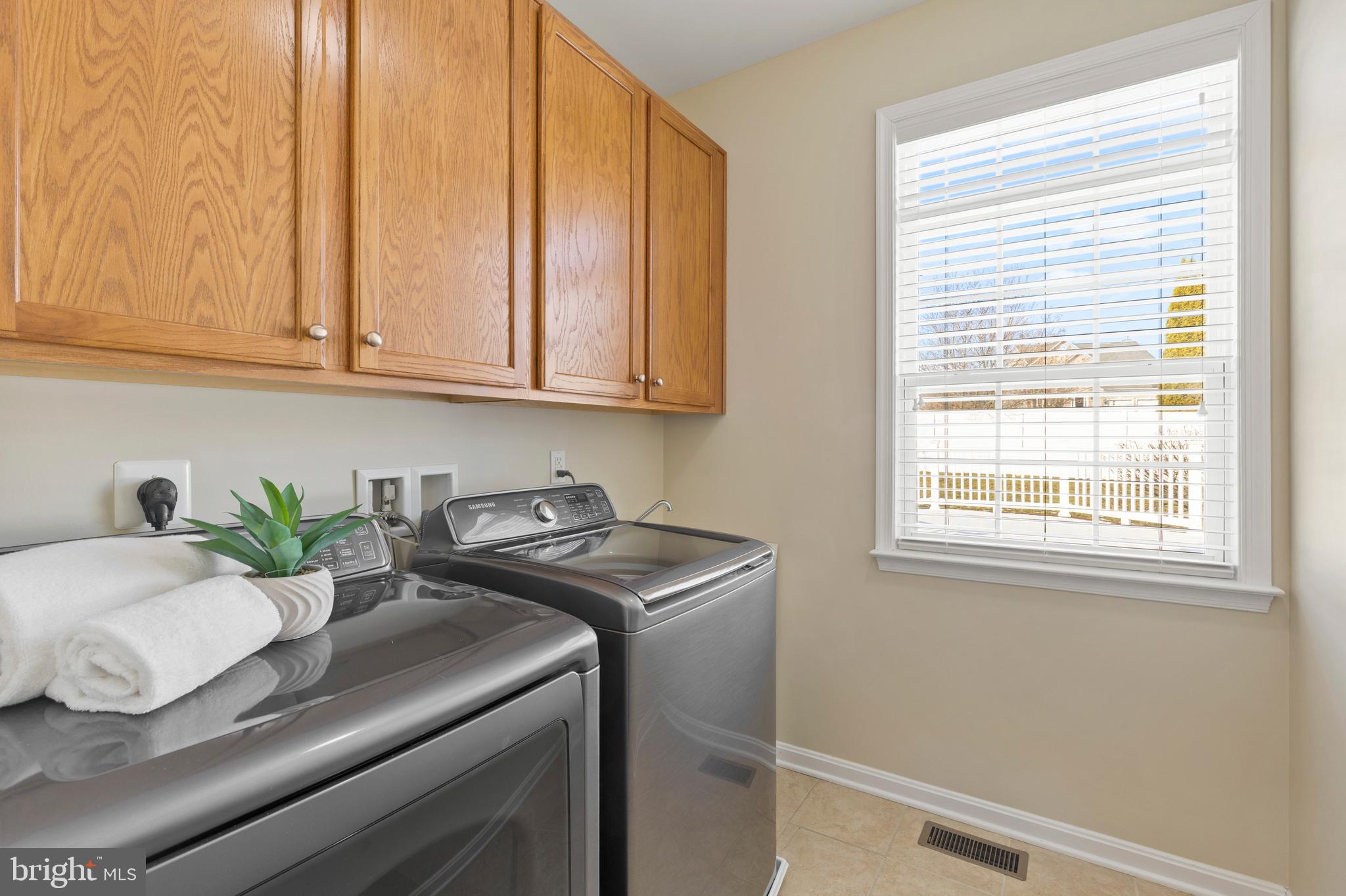 OAK CREEK - Residential