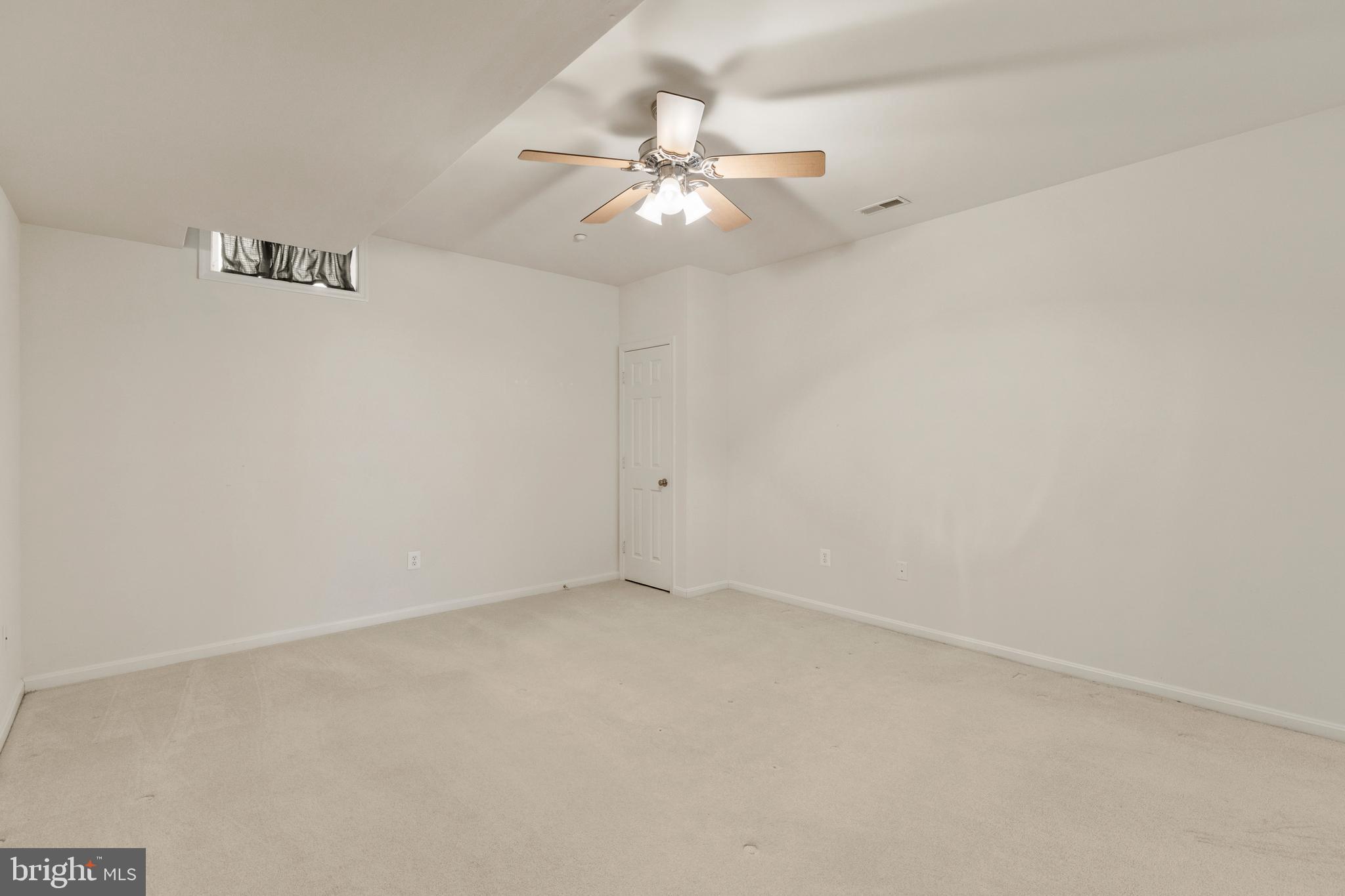 OAK CREEK - Residential