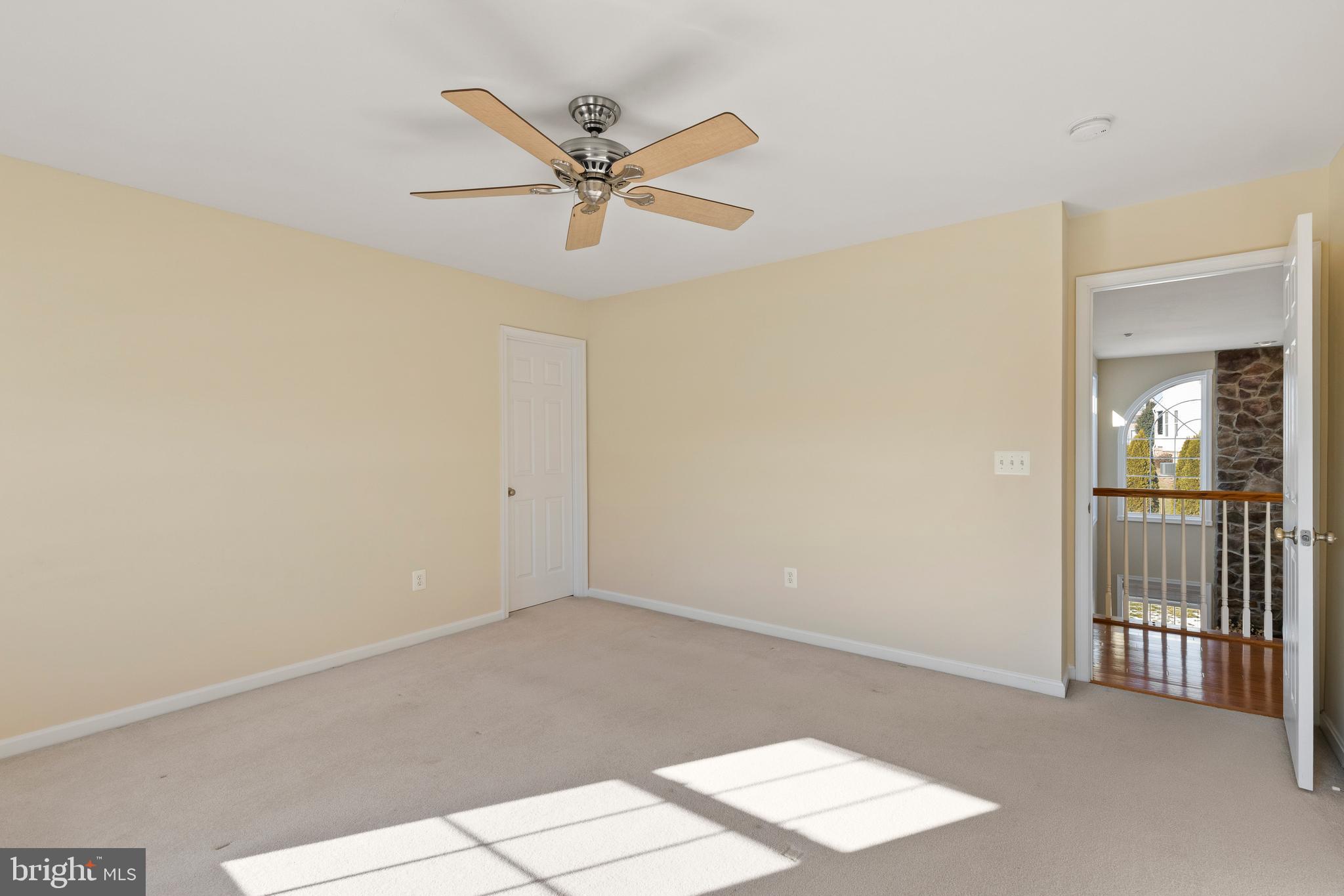 OAK CREEK - Residential