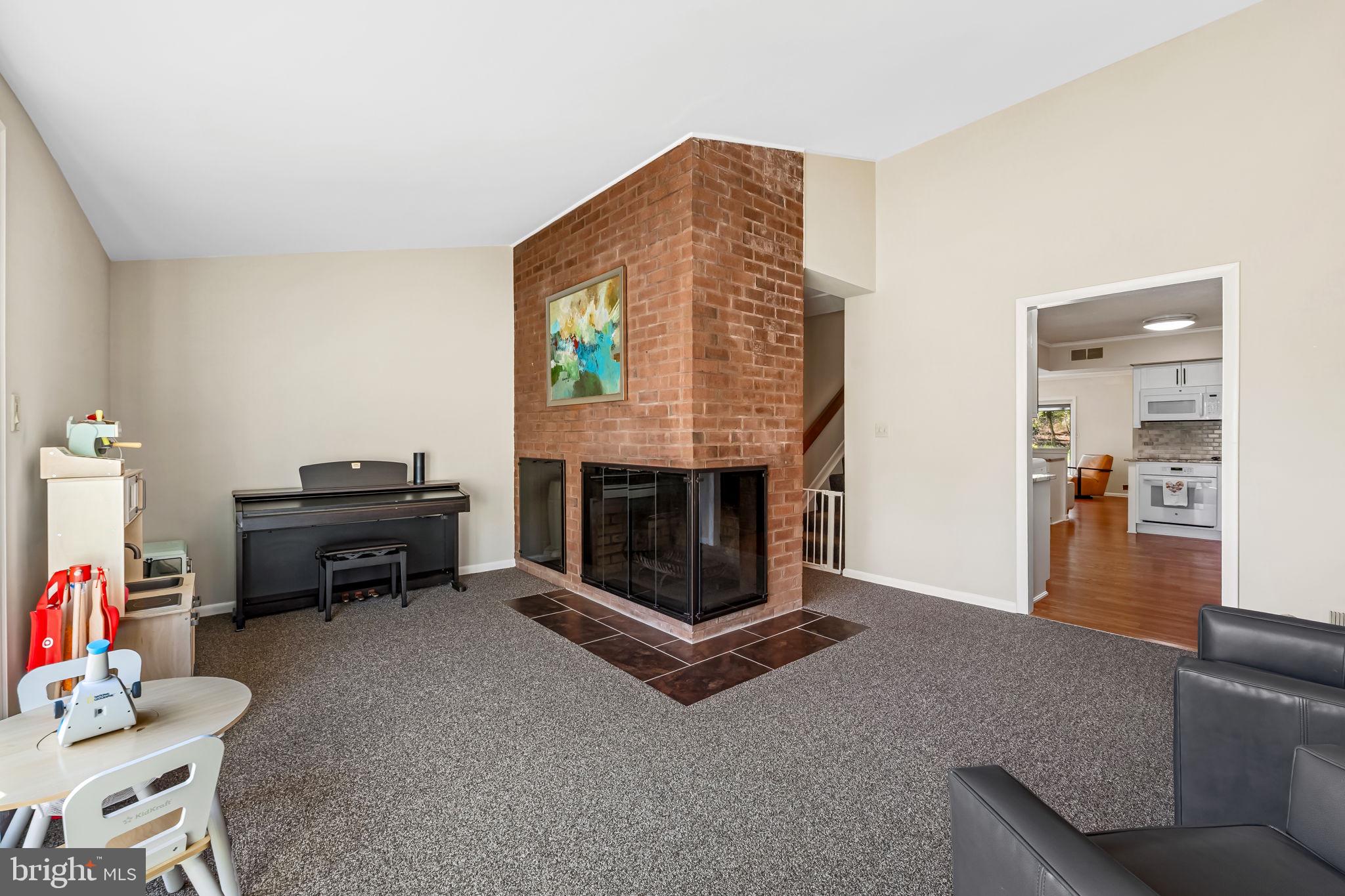 DEERFOX - Residential