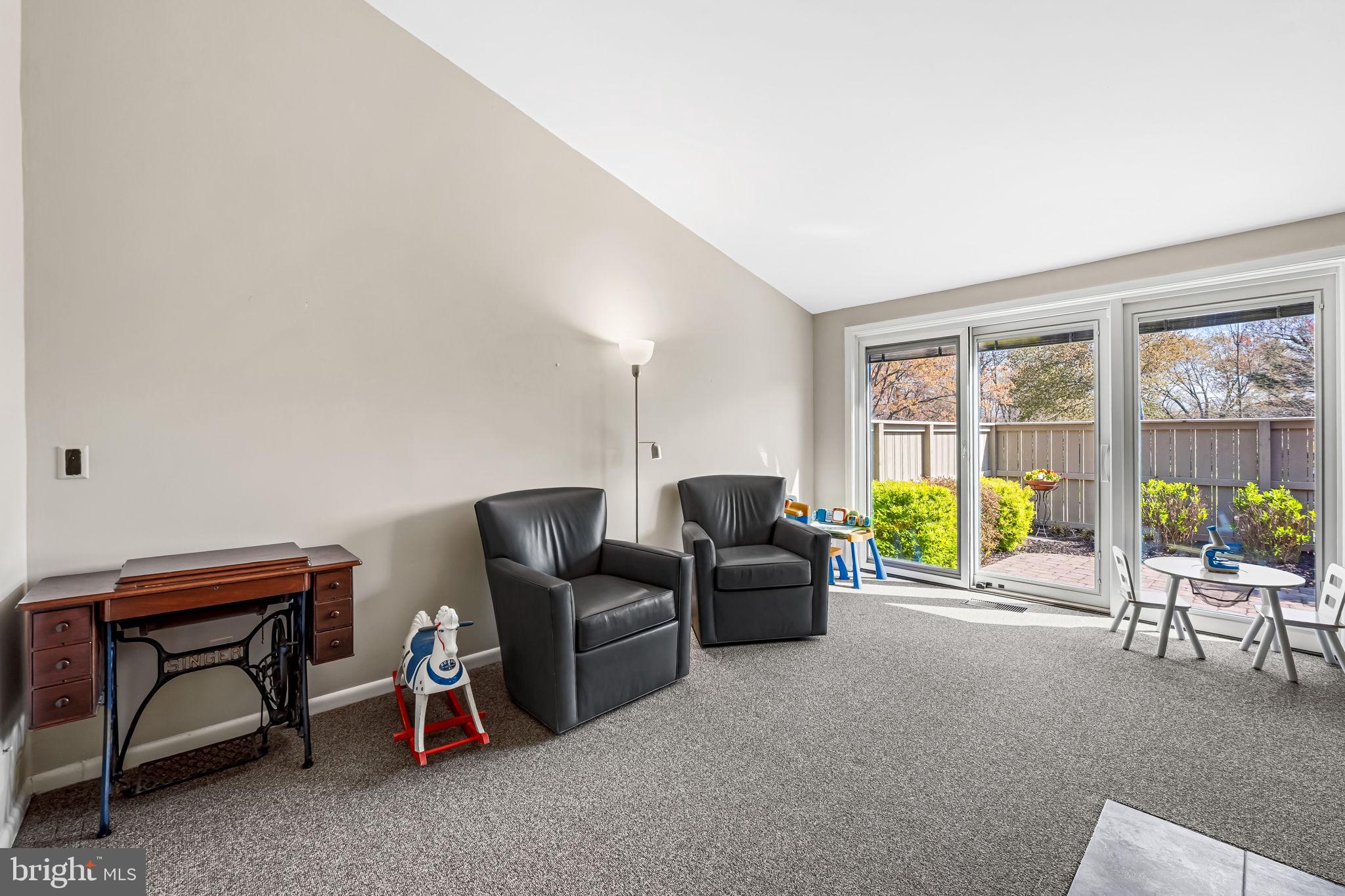 DEERFOX - Residential