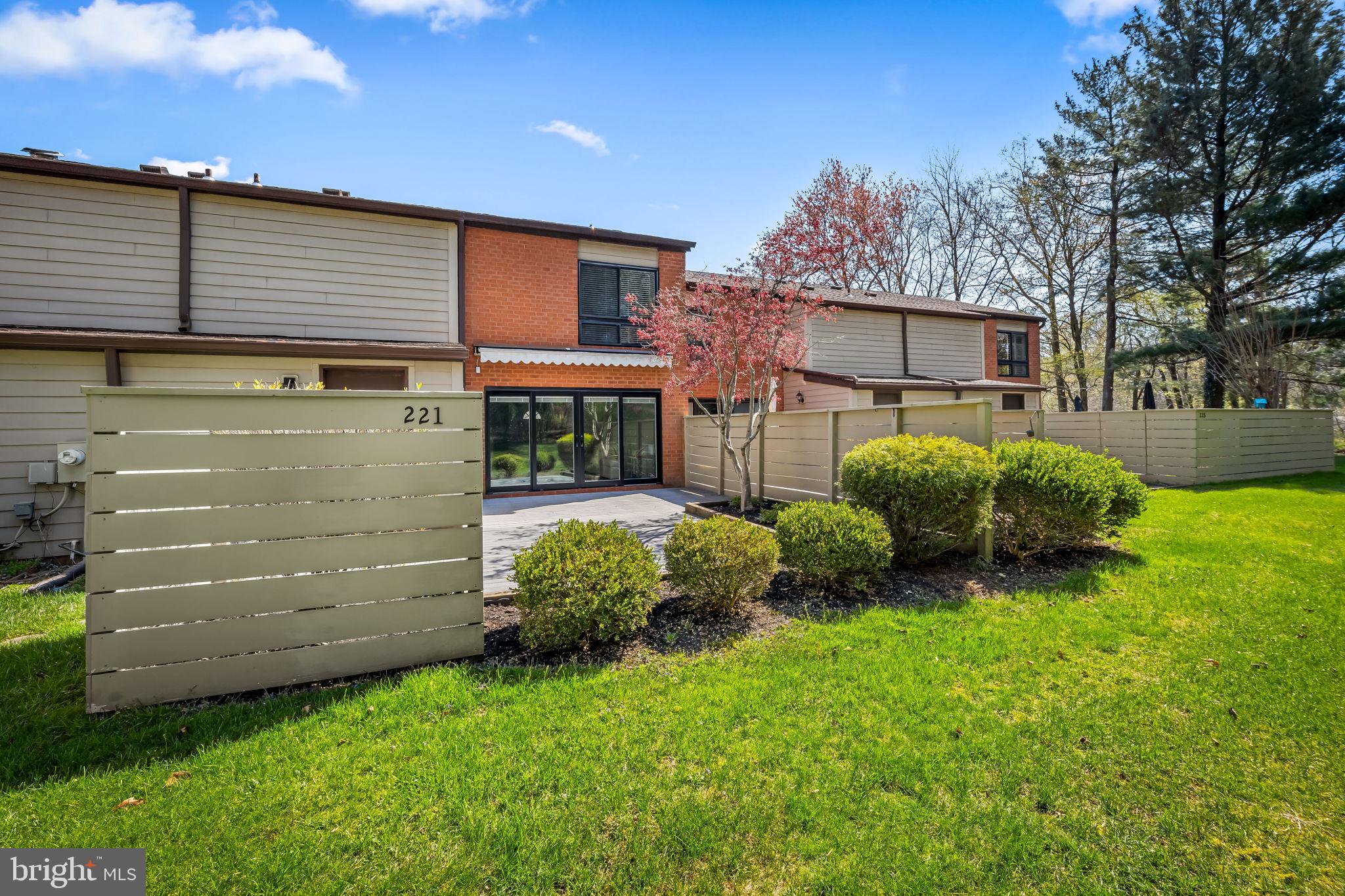 DEERFOX - Residential