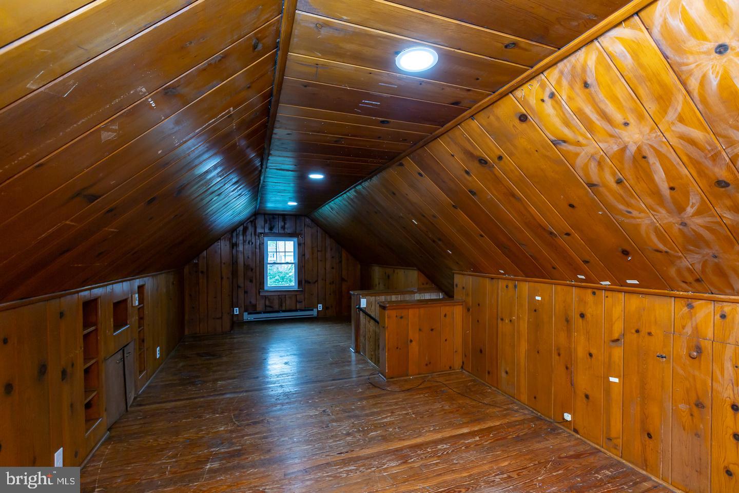 OAKMONT - Residential Lease