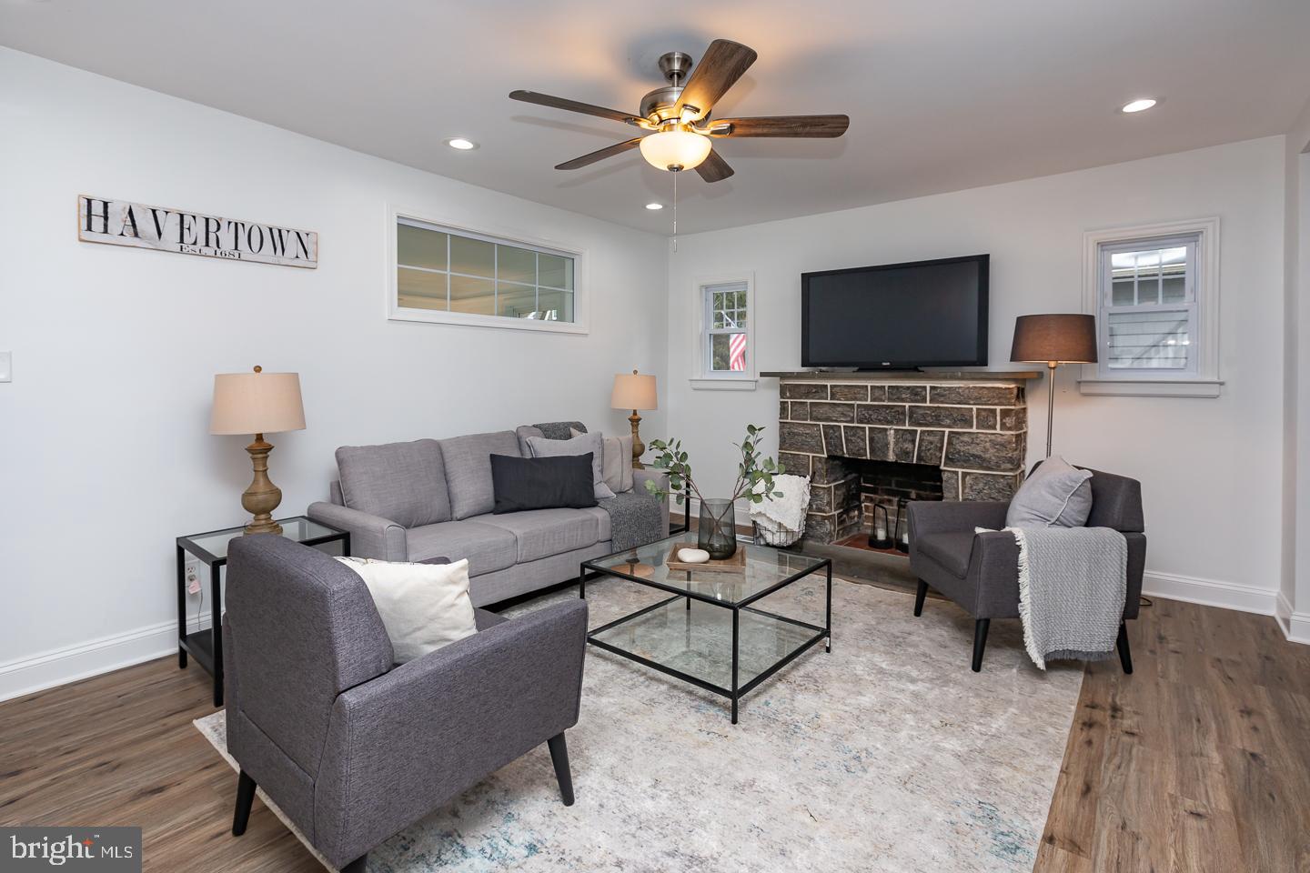 OAKMONT - Residential Lease