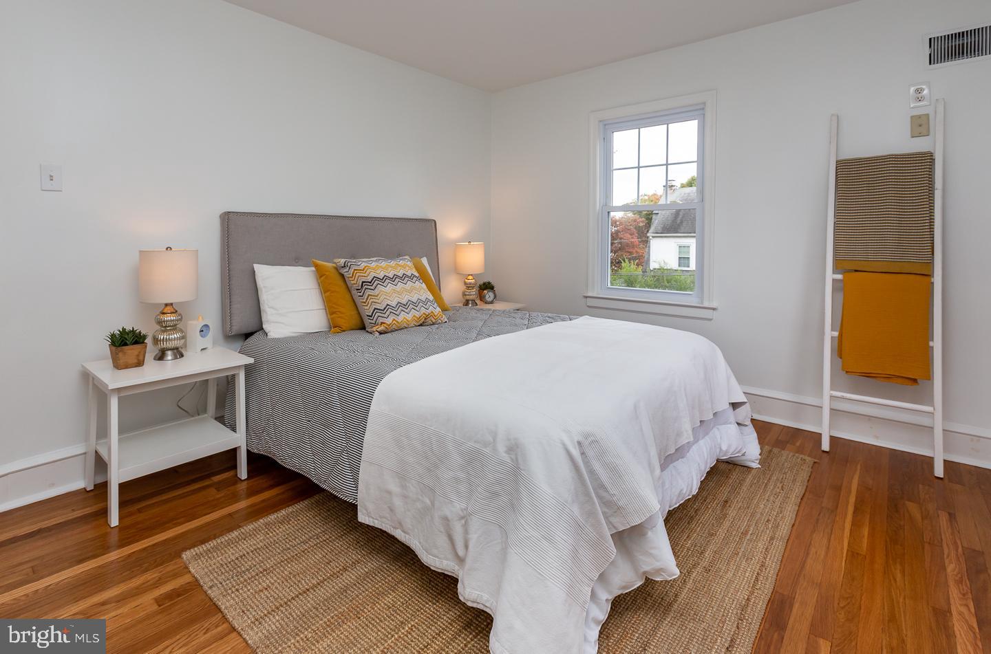 OAKMONT - Residential Lease