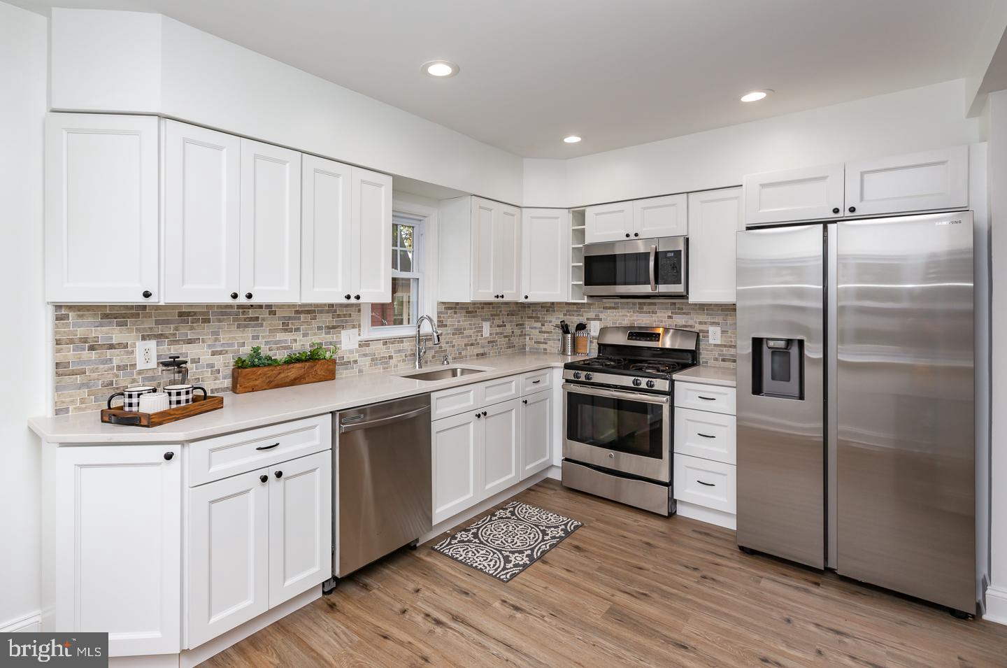 OAKMONT - Residential Lease