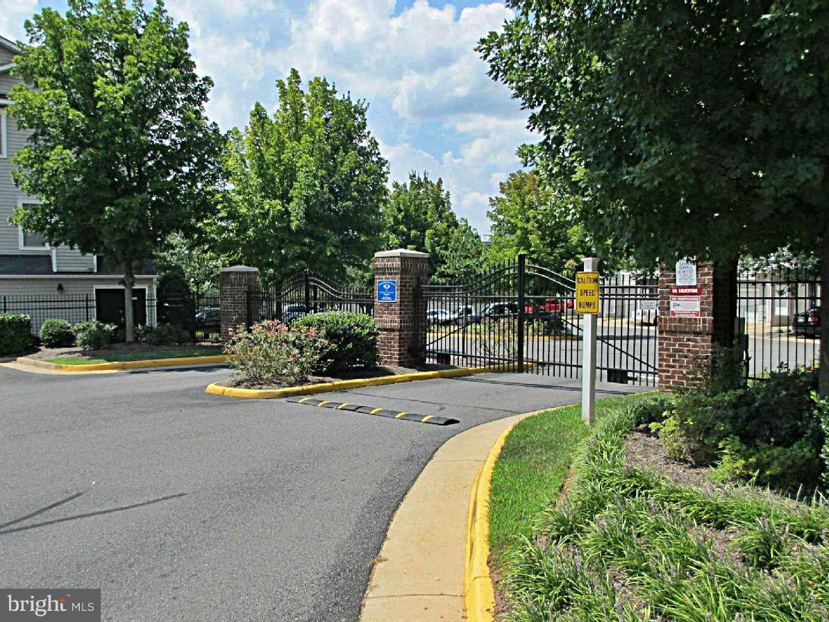 GATES OF FAIR LAKES - Residential Lease