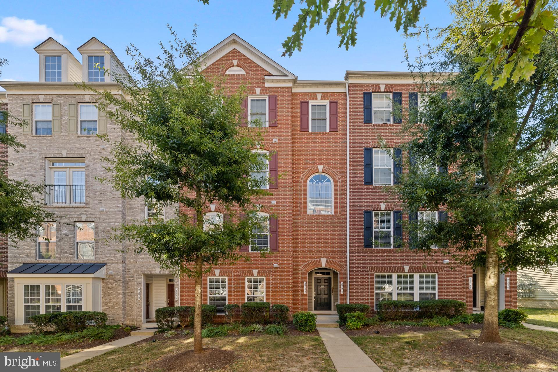 POTOMAC CLUB CONDOMINIUMS - Residential Lease