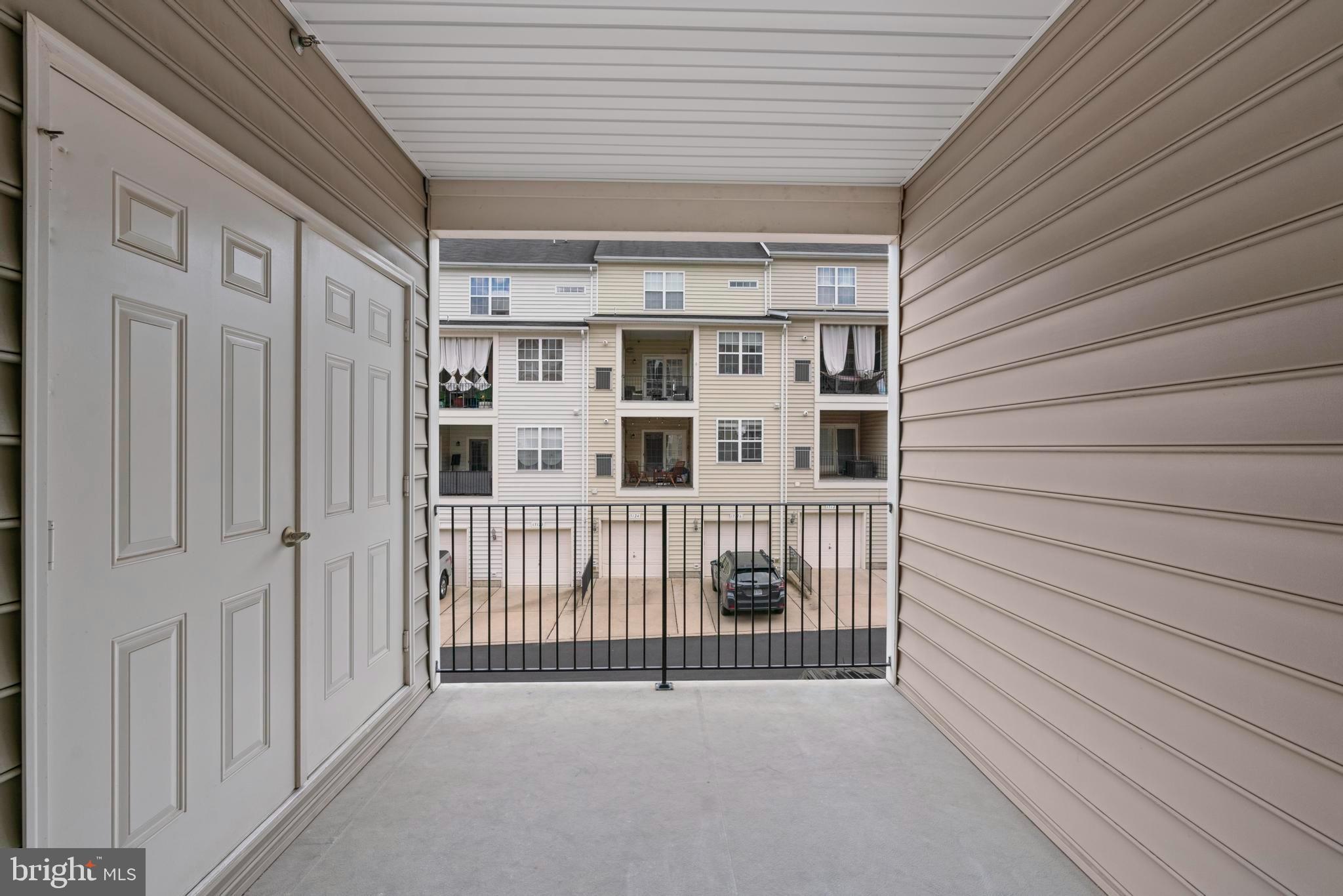 POTOMAC CLUB CONDOMINIUMS - Residential Lease