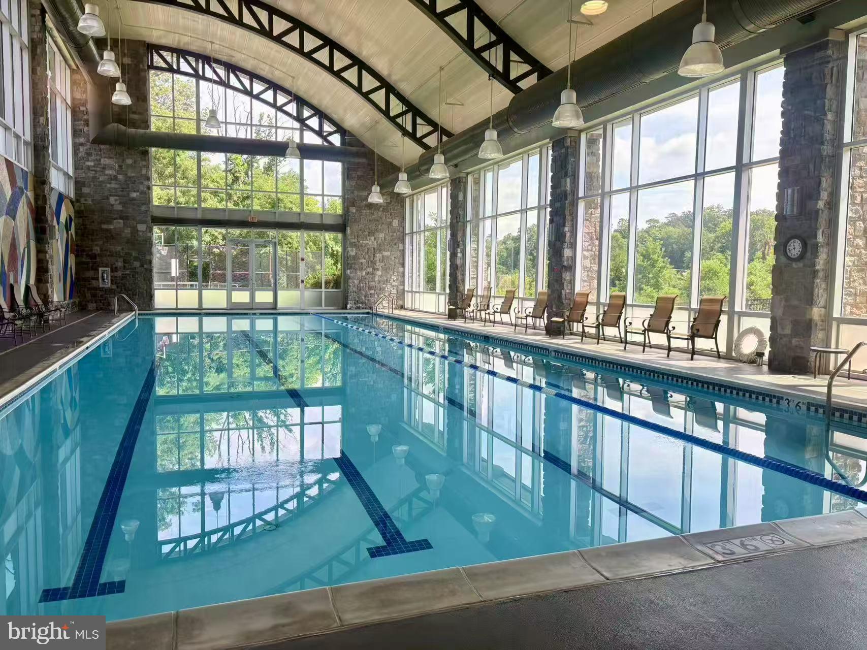 POTOMAC CLUB CONDOMINIUMS - Residential Lease