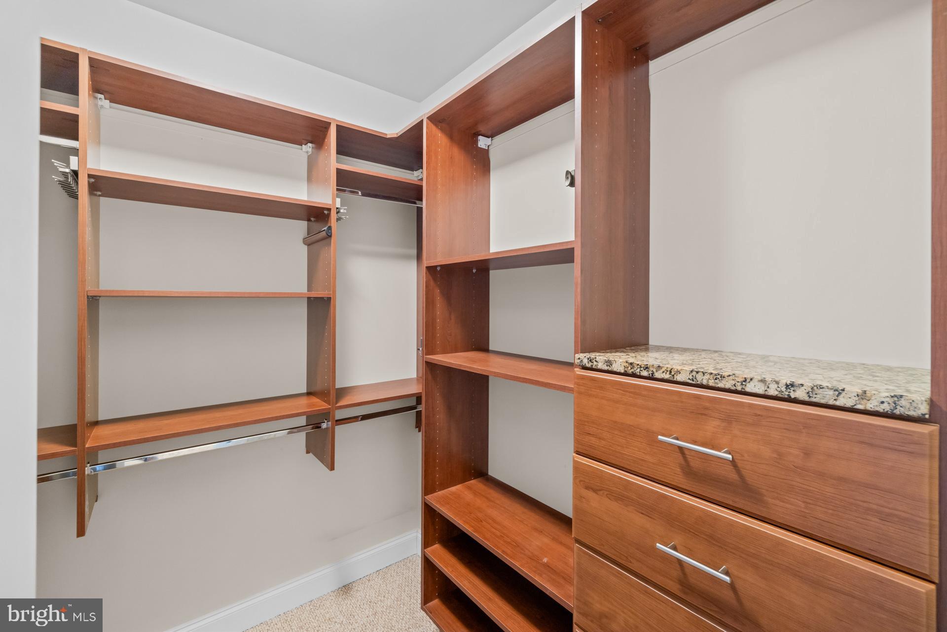 POTOMAC CLUB CONDOMINIUMS - Residential Lease