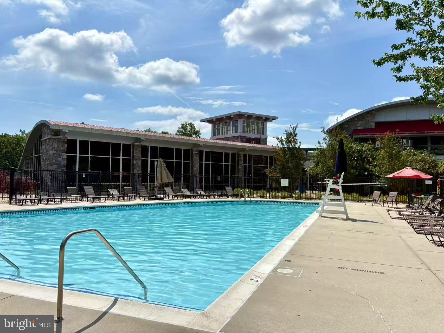 POTOMAC CLUB CONDOMINIUMS - Residential Lease