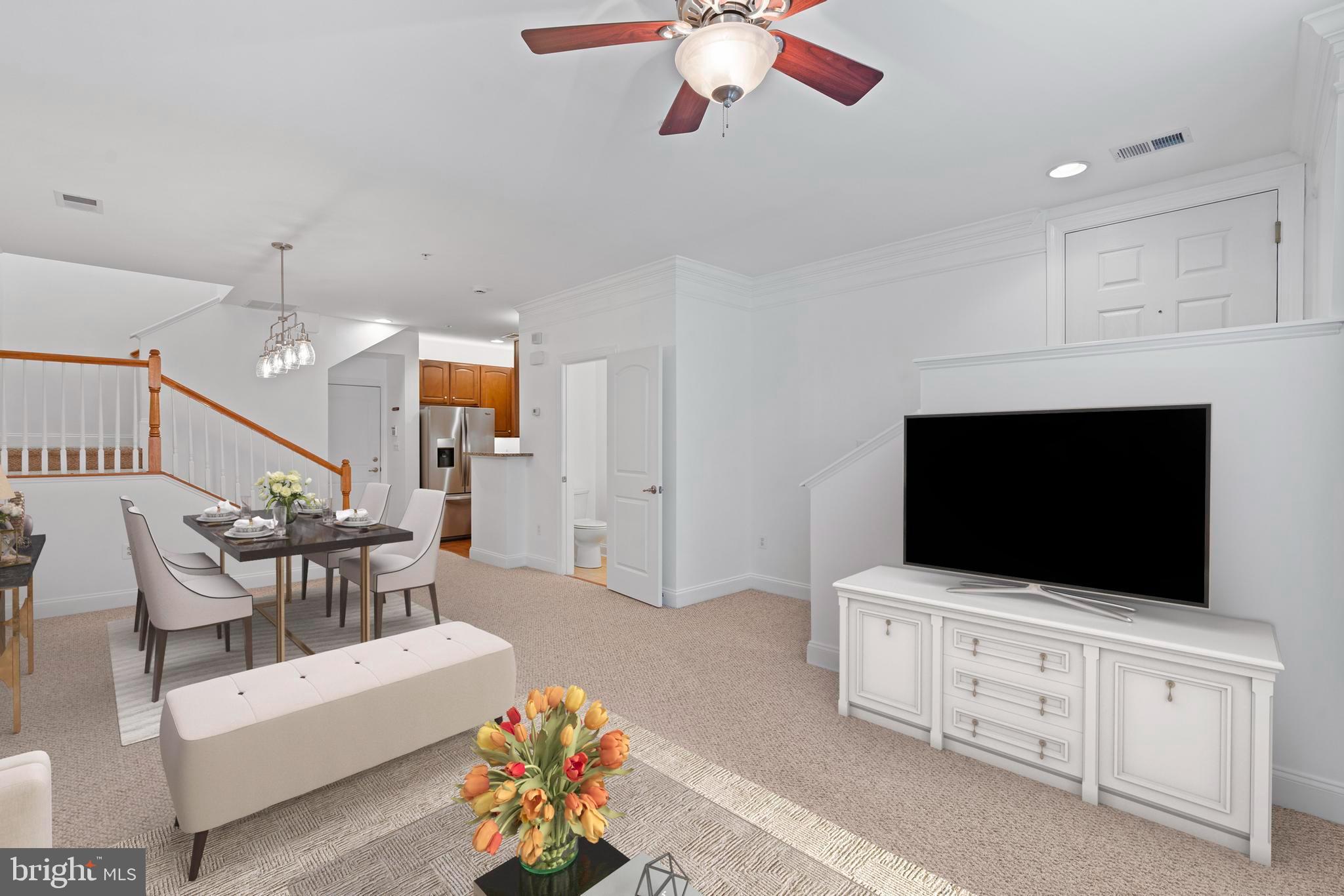 POTOMAC CLUB CONDOMINIUMS - Residential Lease