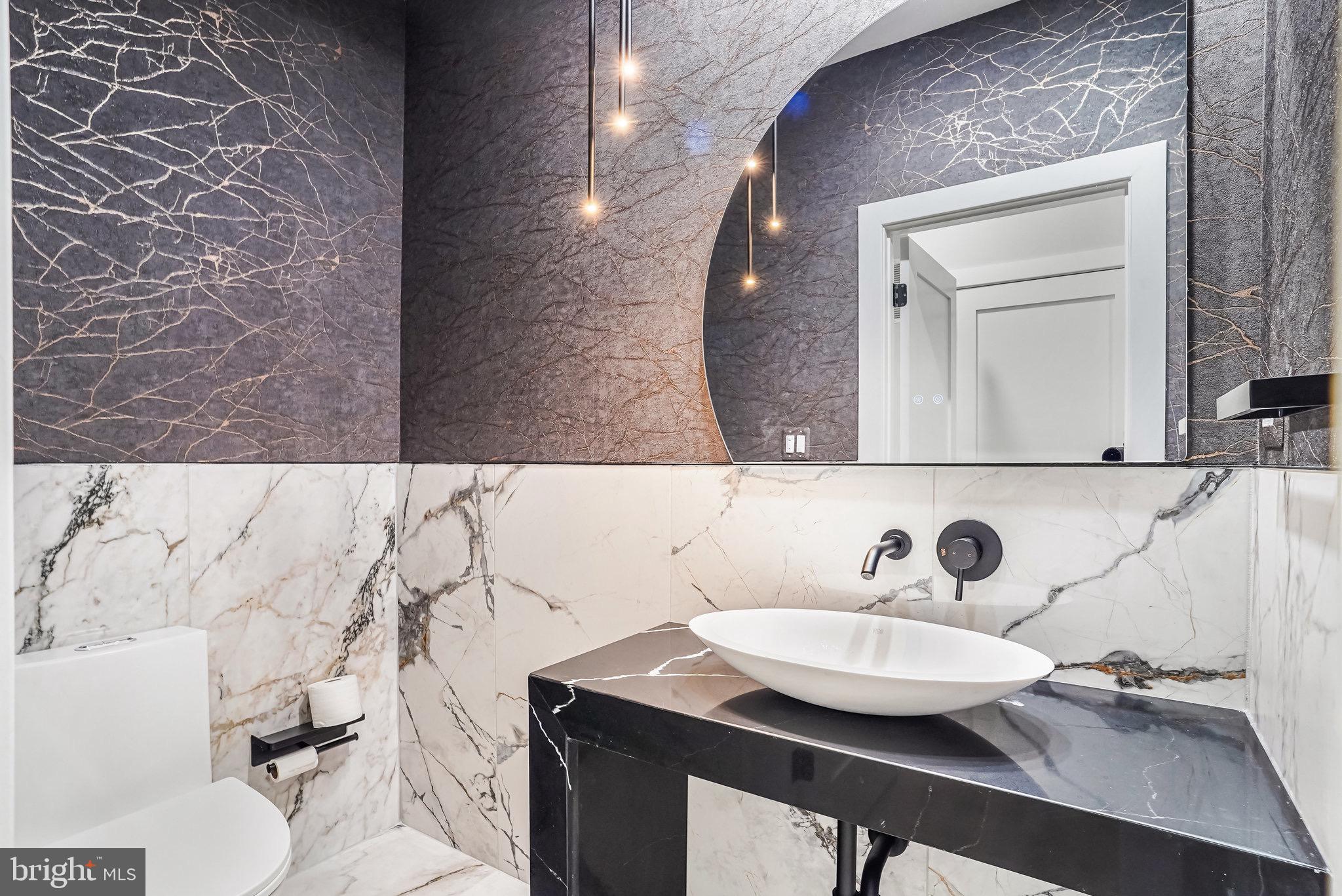 ASHTON HEIGHTS - Residential Lease