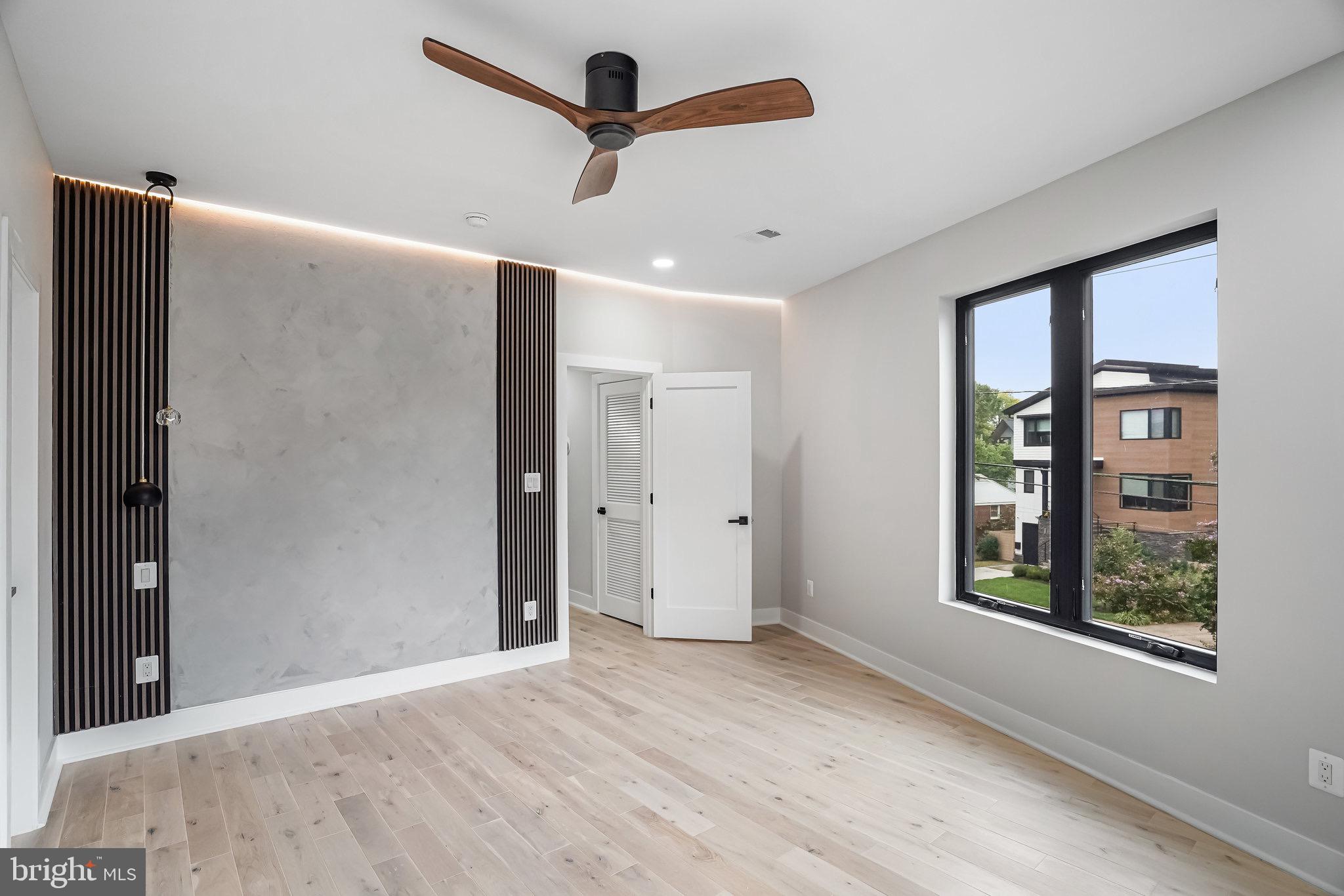 ASHTON HEIGHTS - Residential Lease