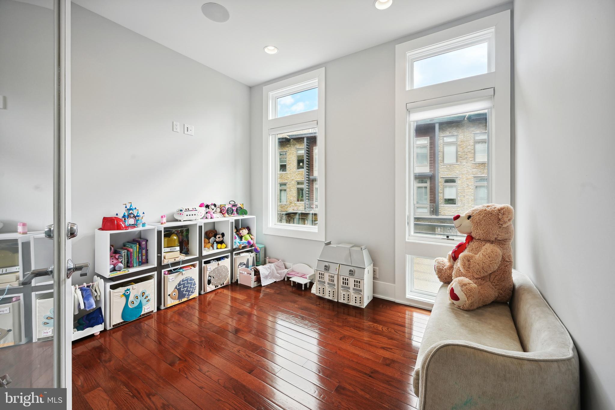 LITTLE FALLS PLACE - Residential