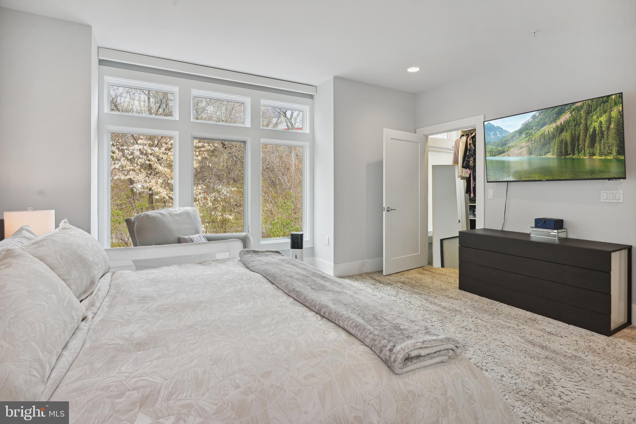 LITTLE FALLS PLACE - Residential