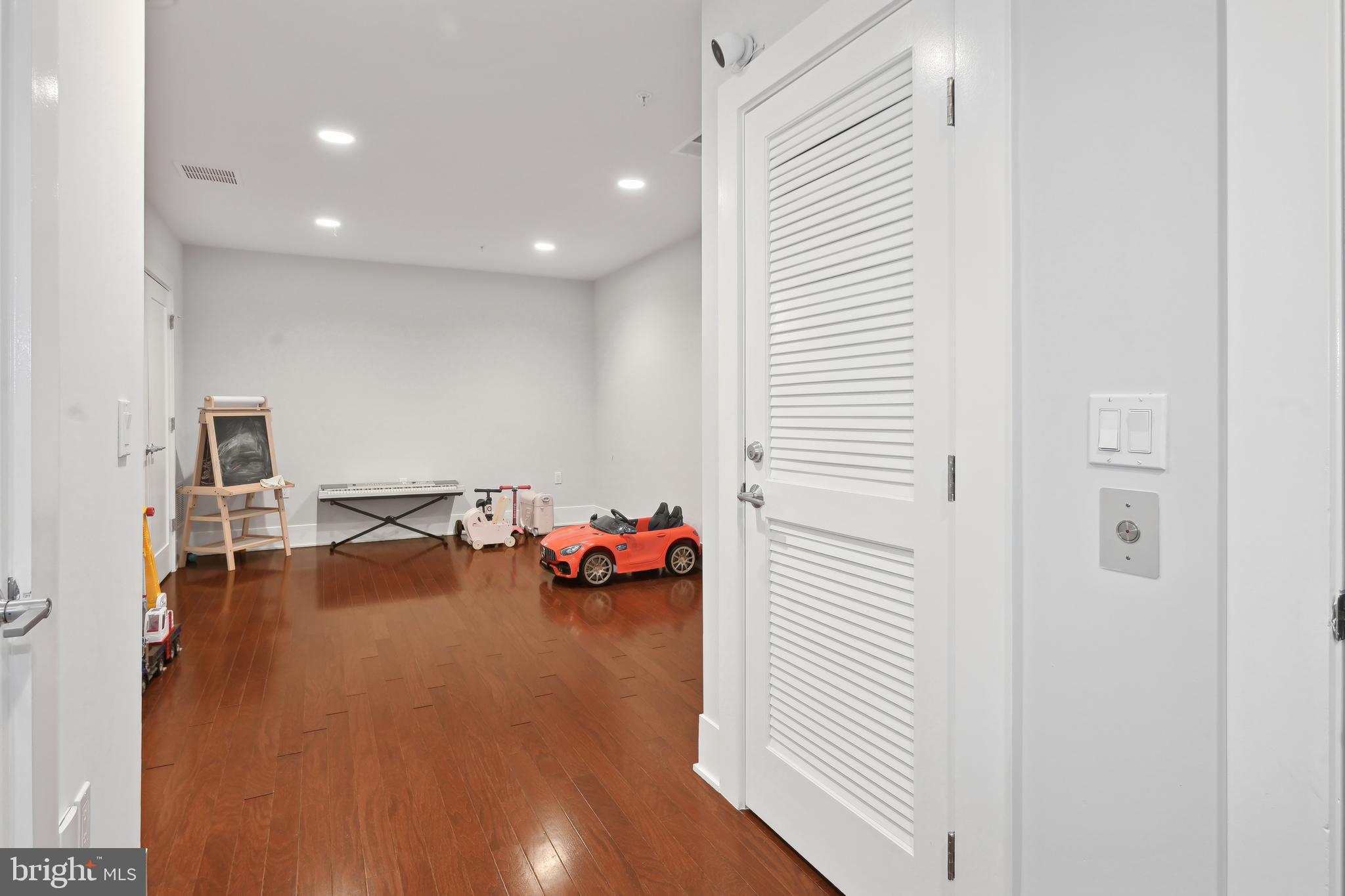 LITTLE FALLS PLACE - Residential