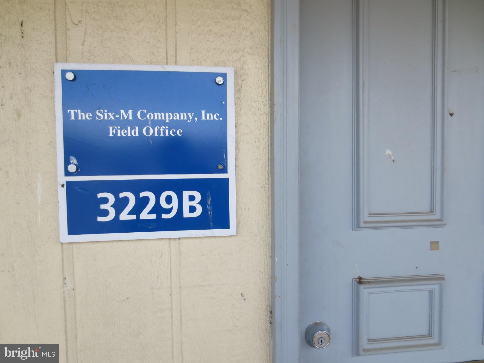 COLUMBIA CORPORATE PARK - Commercial Sale